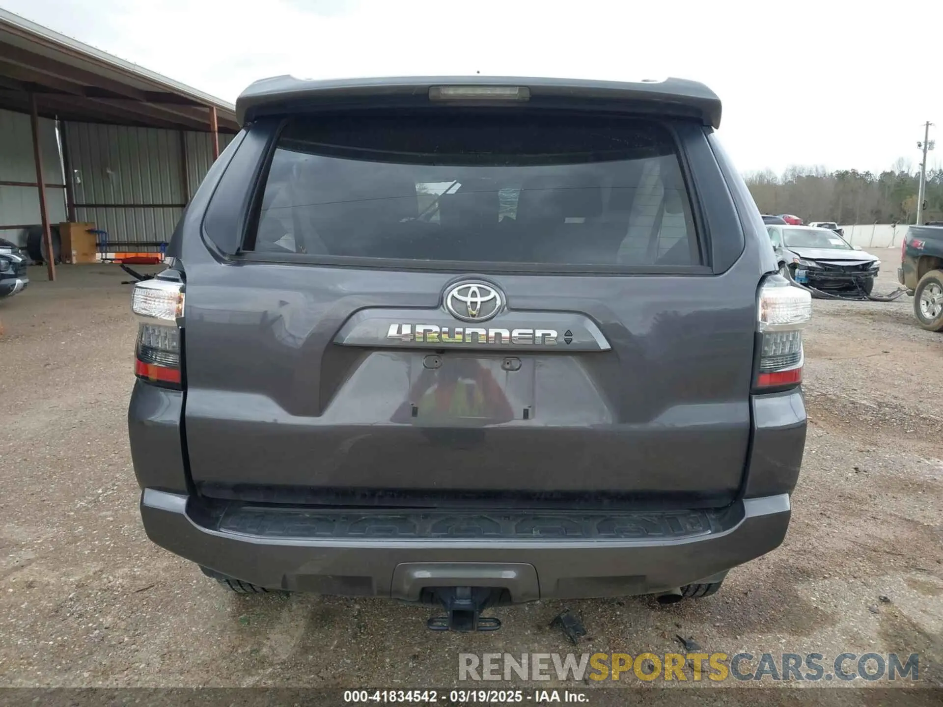 16 Photograph of a damaged car JTEMU5JR5P6111291 TOYOTA 4RUNNER 2023