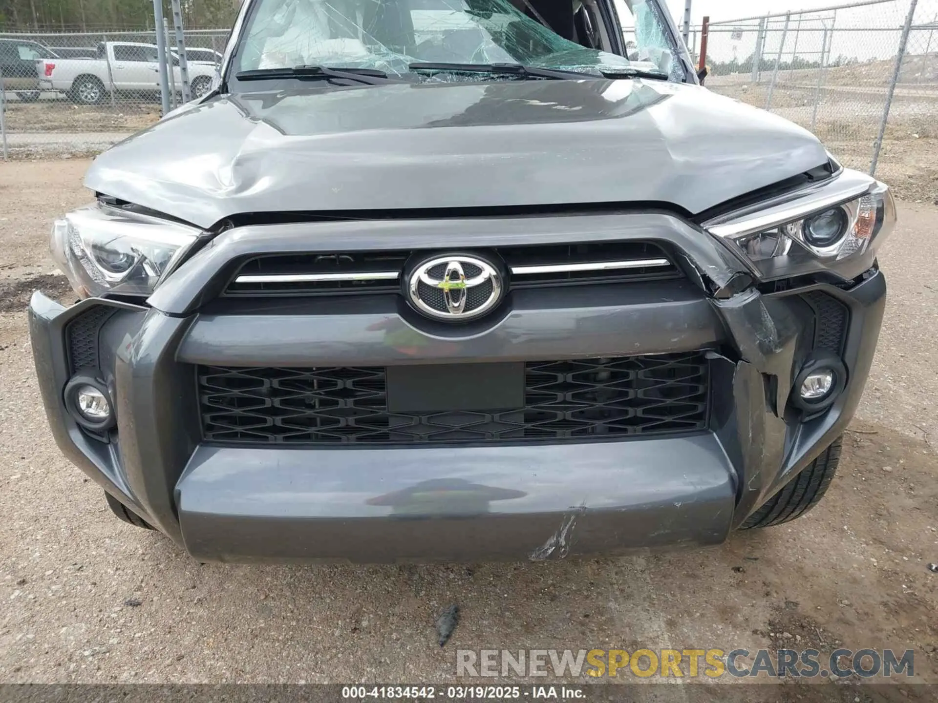 19 Photograph of a damaged car JTEMU5JR5P6111291 TOYOTA 4RUNNER 2023
