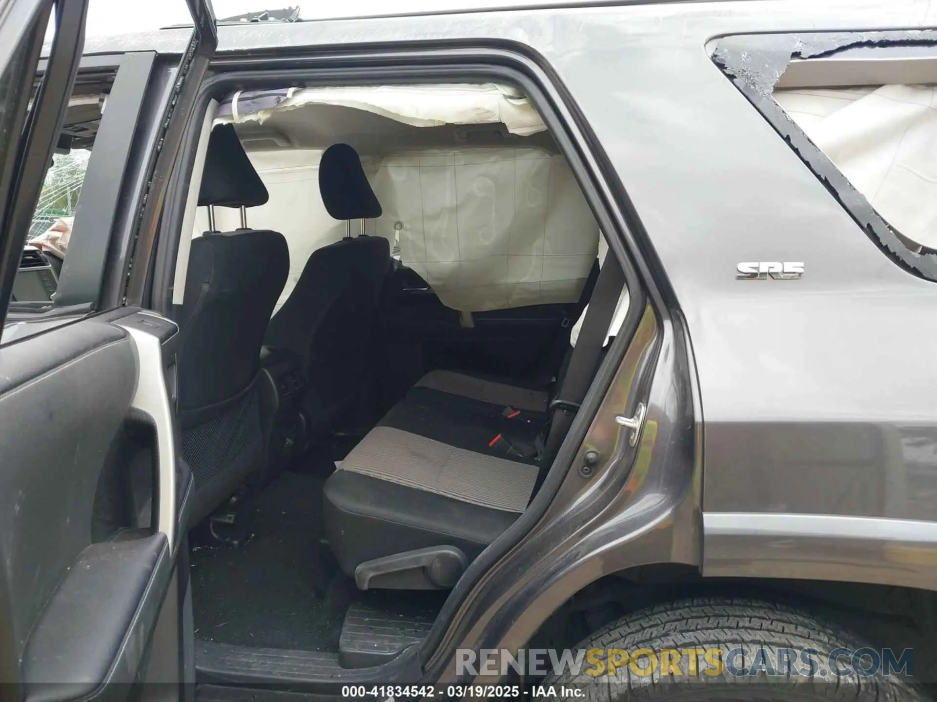 8 Photograph of a damaged car JTEMU5JR5P6111291 TOYOTA 4RUNNER 2023