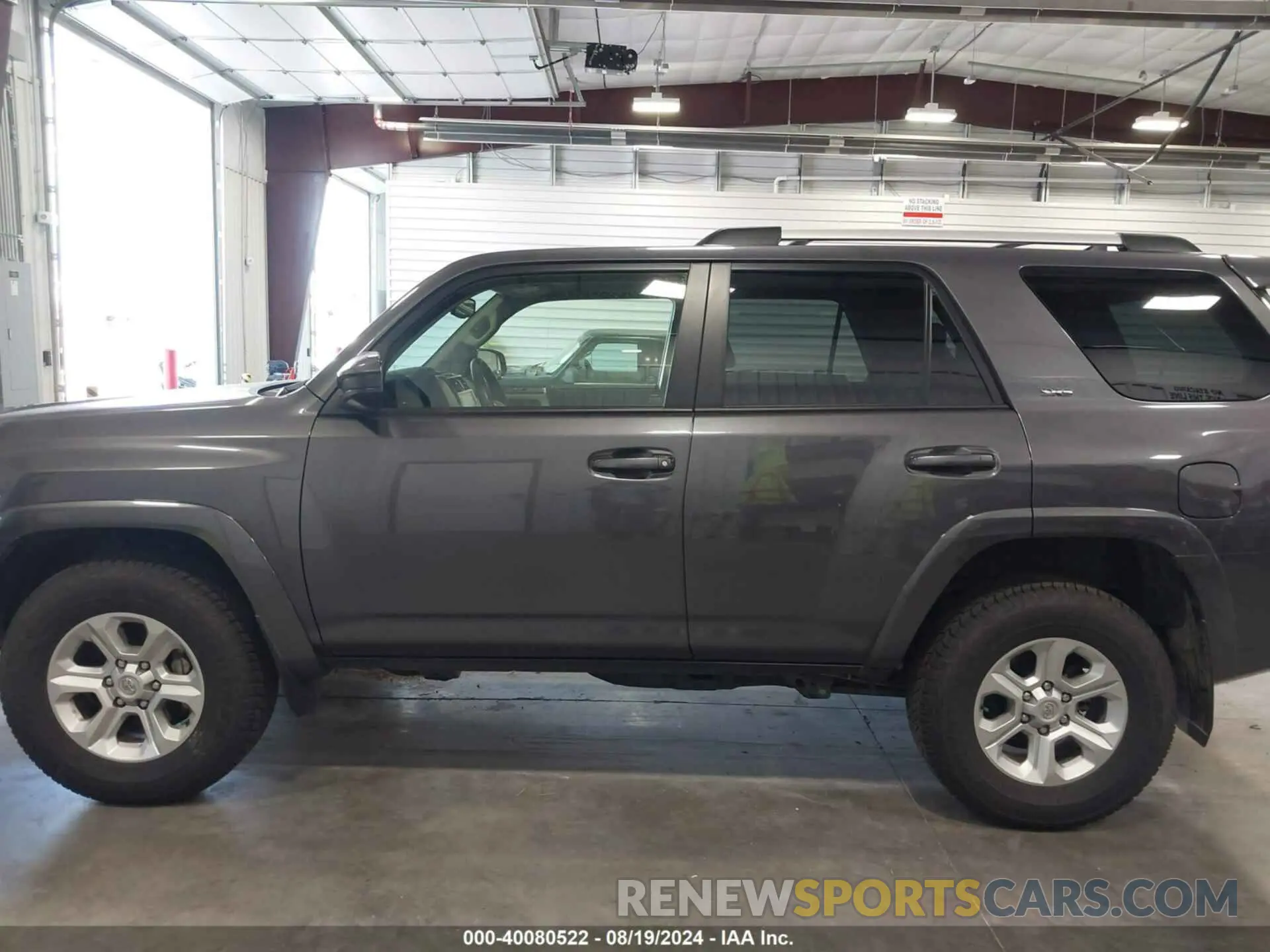 14 Photograph of a damaged car JTEMU5JR5P6209298 TOYOTA 4RUNNER 2023
