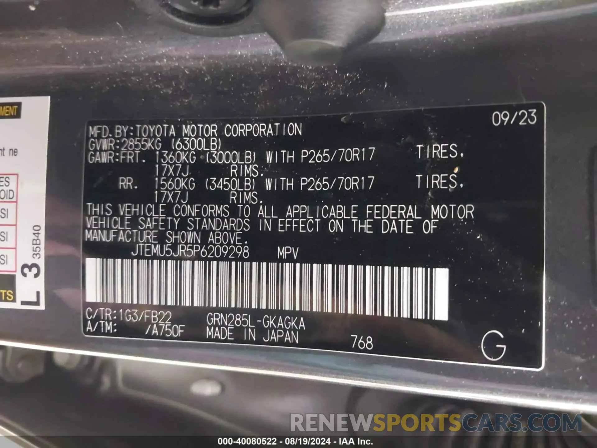 9 Photograph of a damaged car JTEMU5JR5P6209298 TOYOTA 4RUNNER 2023