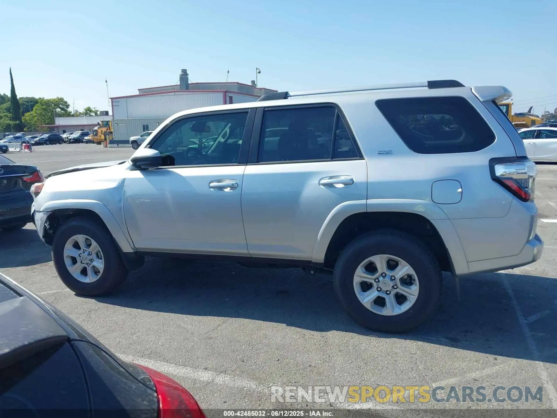 14 Photograph of a damaged car JTEMU5JR7P6192049 TOYOTA 4RUNNER 2023