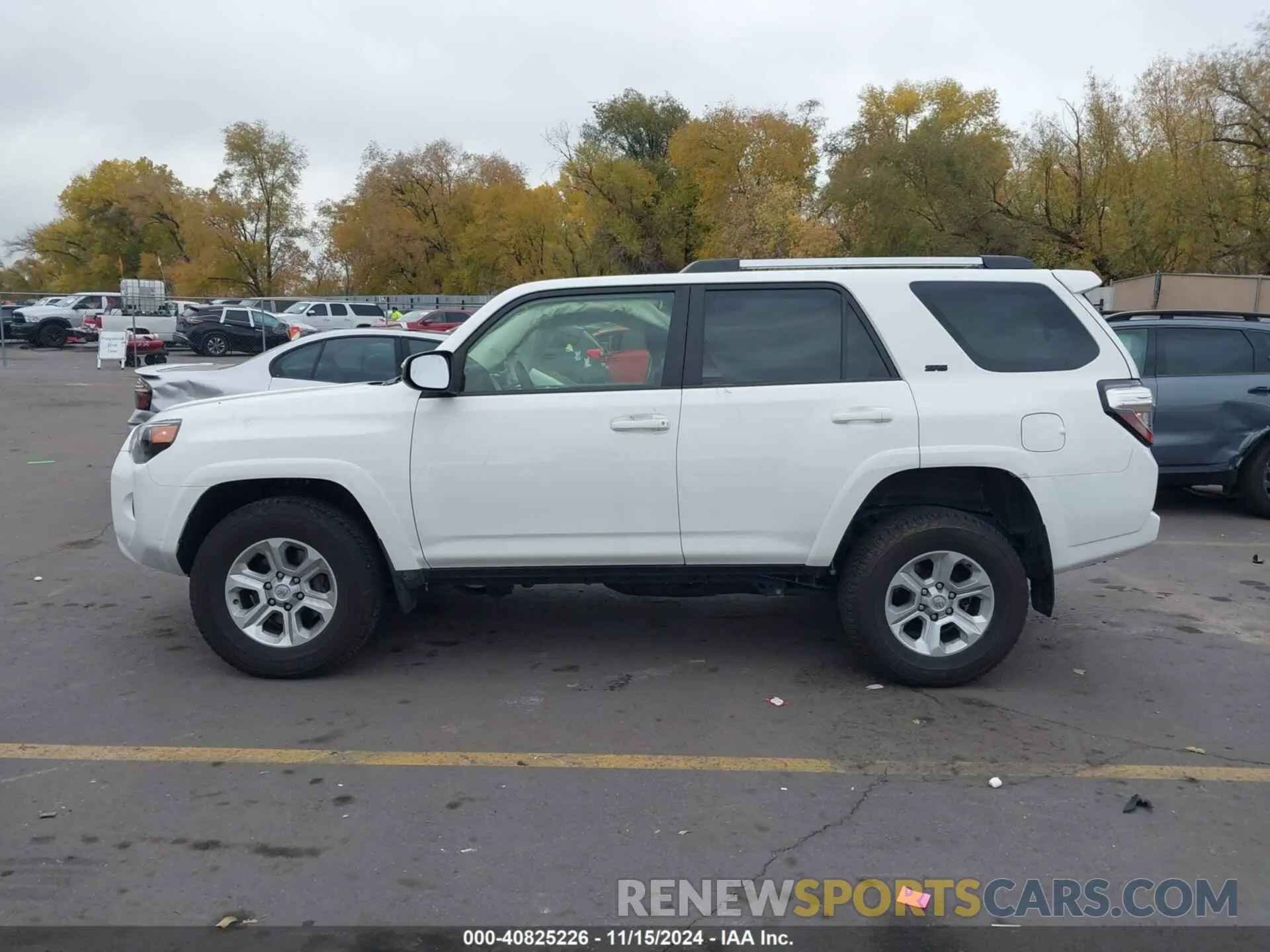 14 Photograph of a damaged car JTEMU5JRXP6142262 TOYOTA 4RUNNER 2023