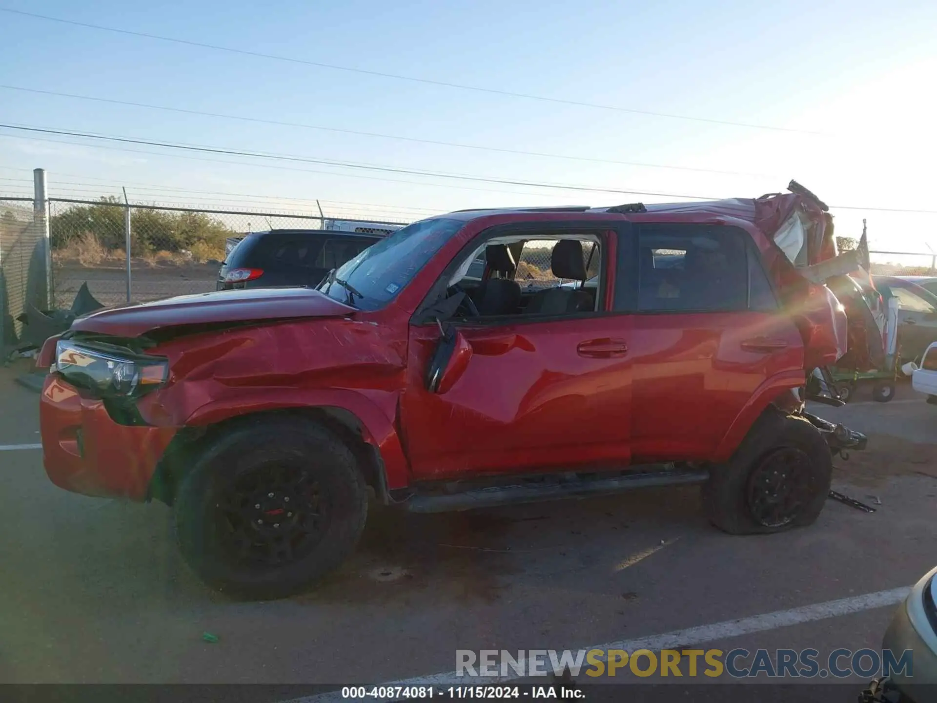 14 Photograph of a damaged car JTENU5JR4P6143282 TOYOTA 4RUNNER 2023
