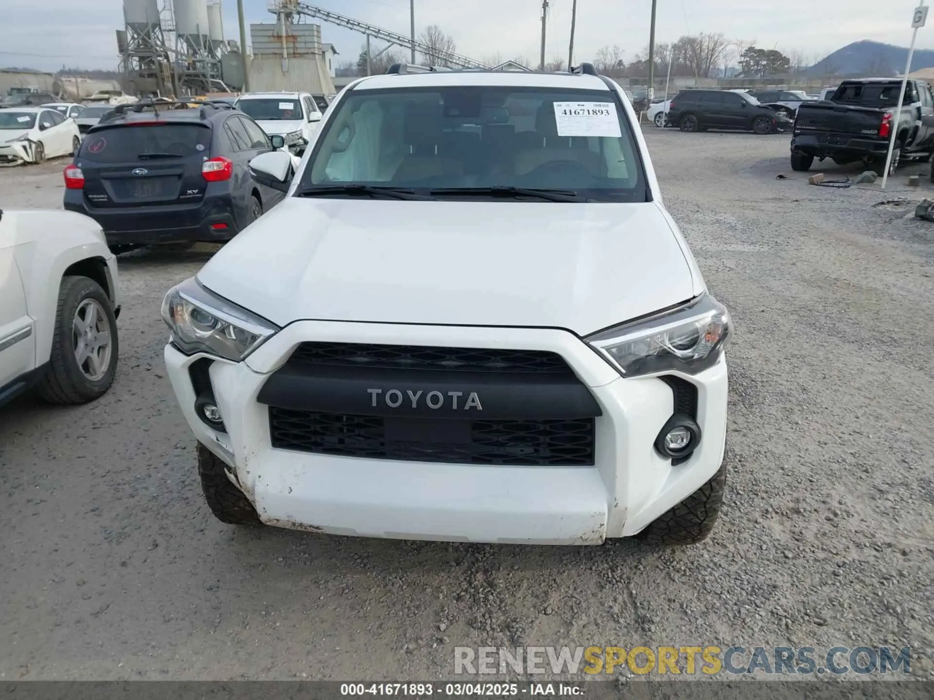 11 Photograph of a damaged car JTENU5JR5P6207197 TOYOTA 4RUNNER 2023