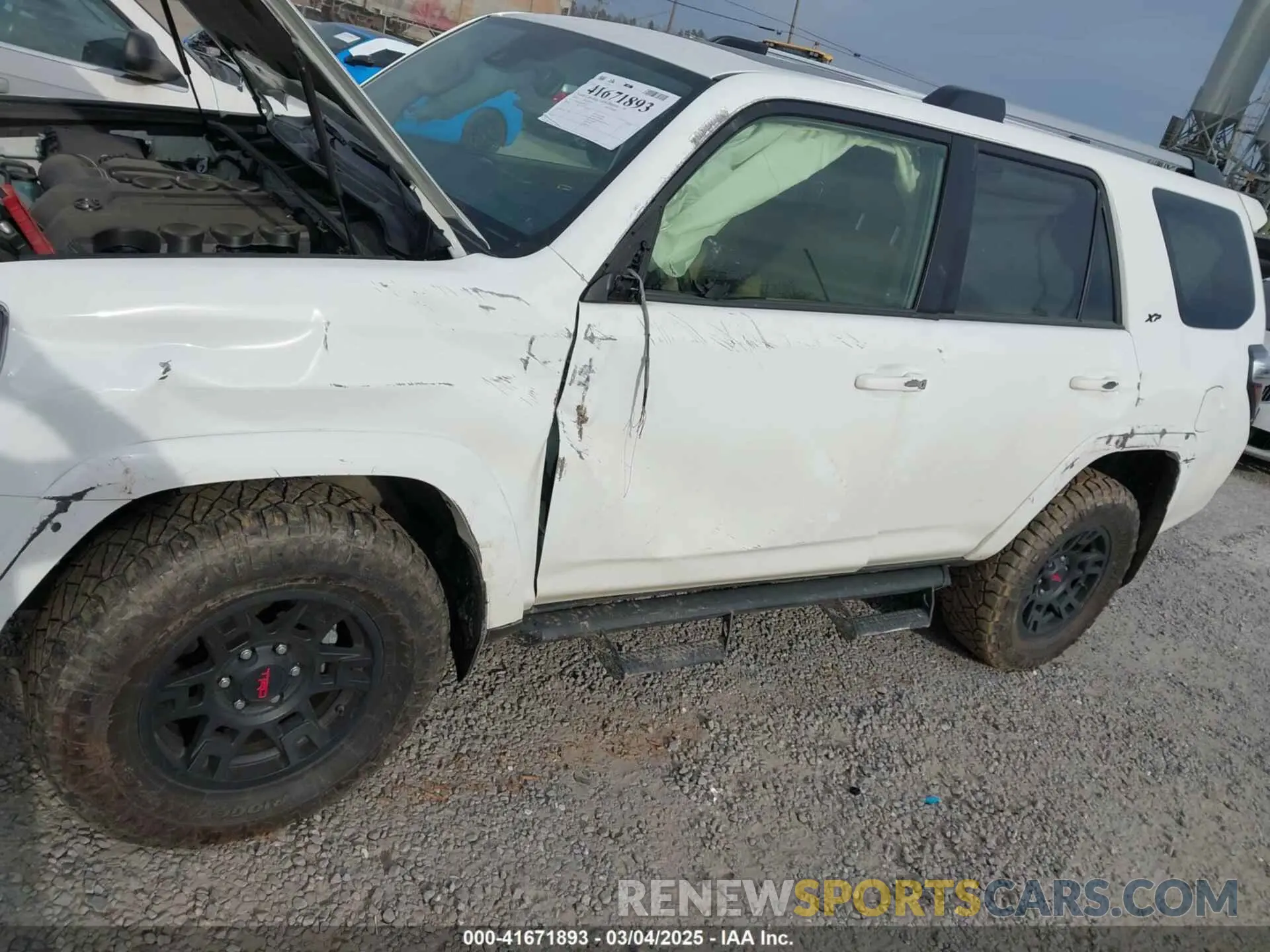 6 Photograph of a damaged car JTENU5JR5P6207197 TOYOTA 4RUNNER 2023