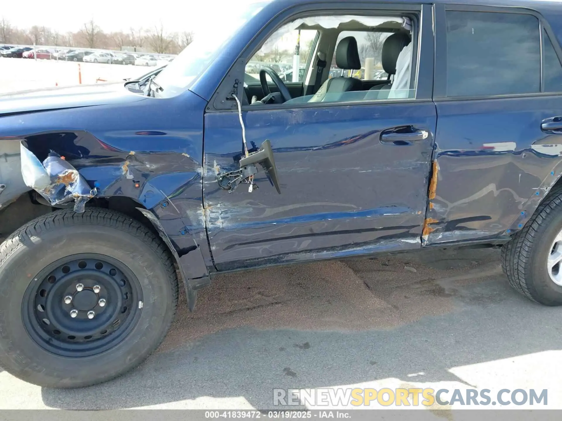 17 Photograph of a damaged car JTENU5JR8P6110723 TOYOTA 4RUNNER 2023
