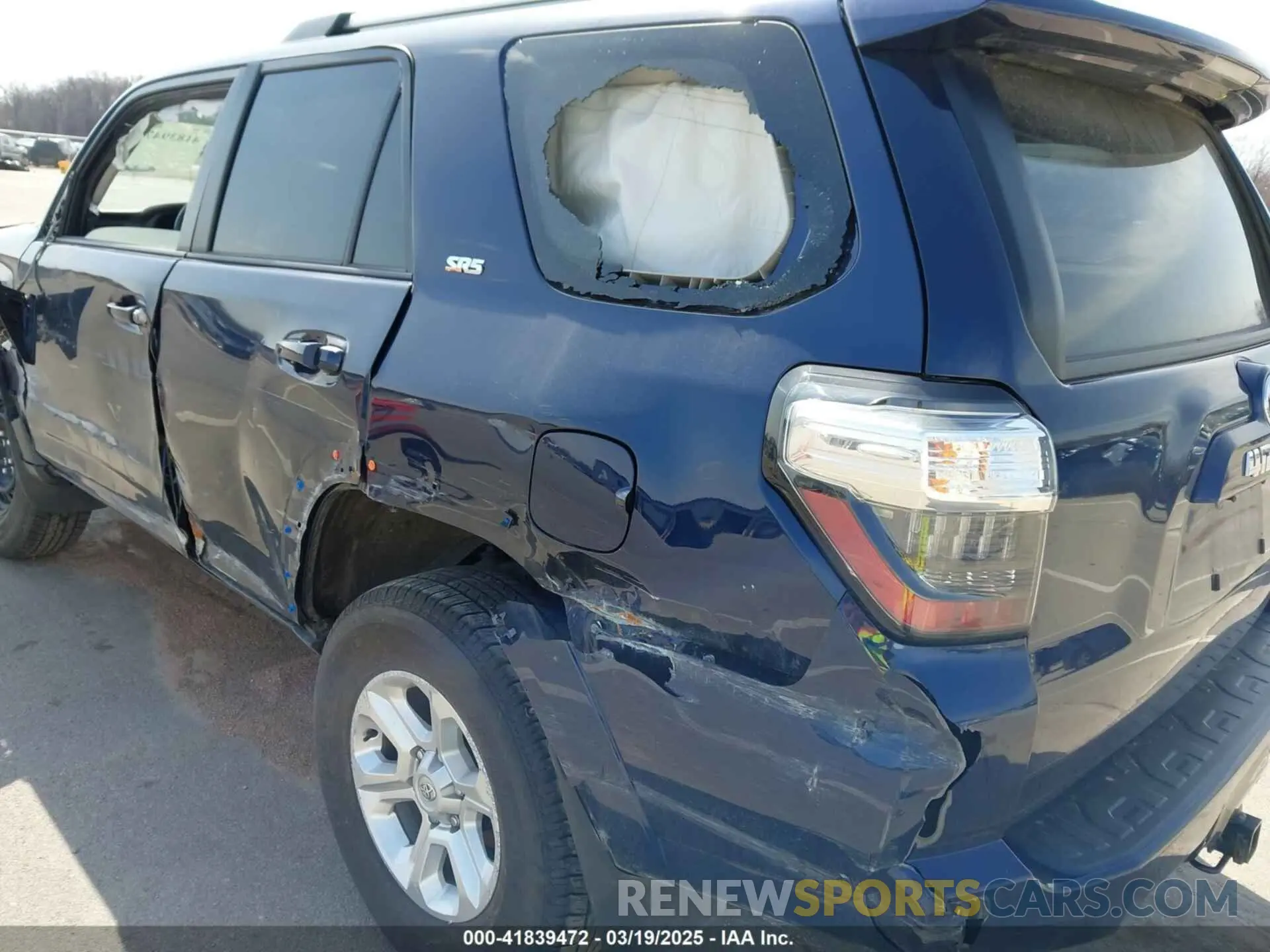 20 Photograph of a damaged car JTENU5JR8P6110723 TOYOTA 4RUNNER 2023