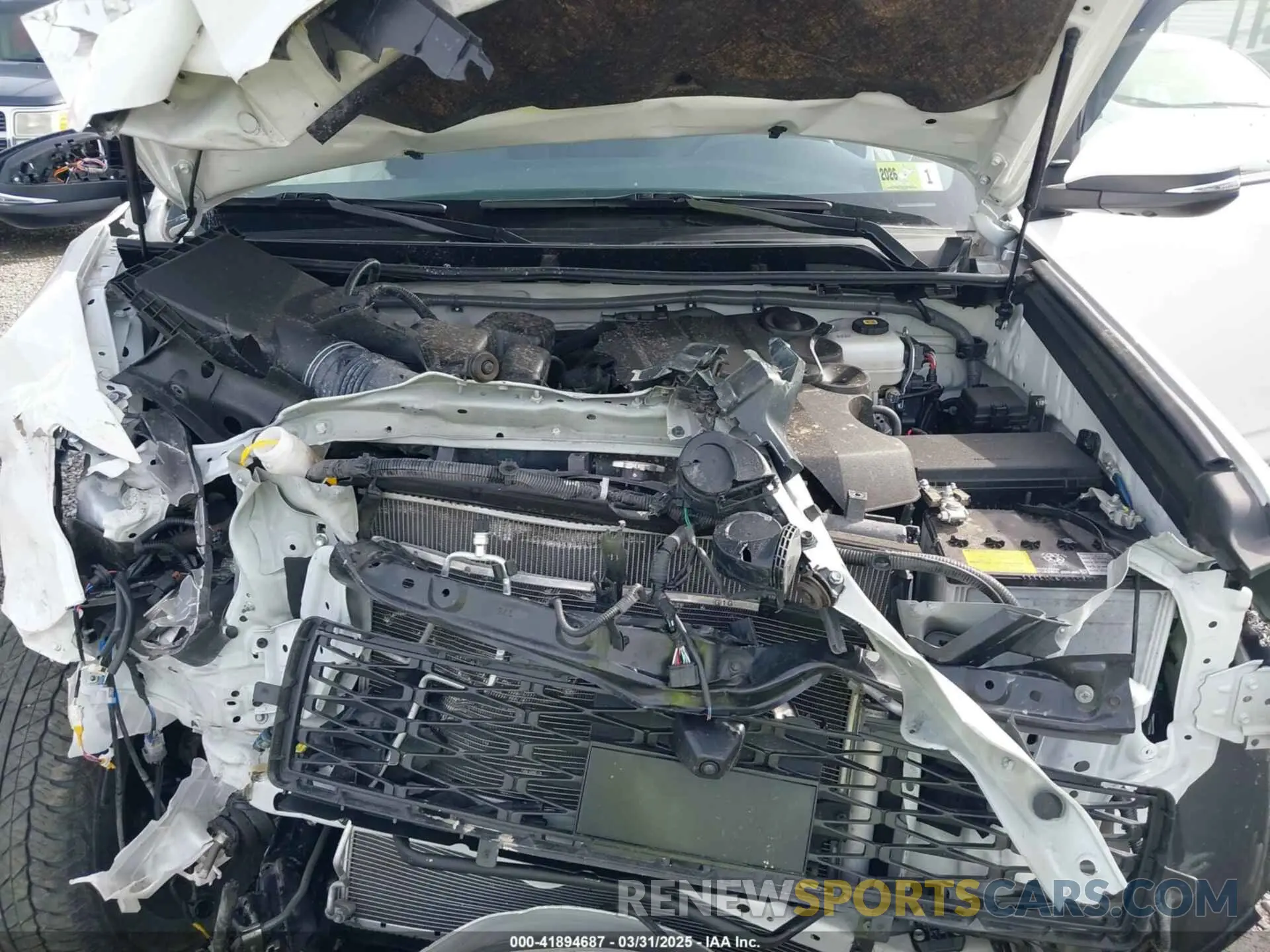 10 Photograph of a damaged car JTENU5JRXP6127409 TOYOTA 4RUNNER 2023