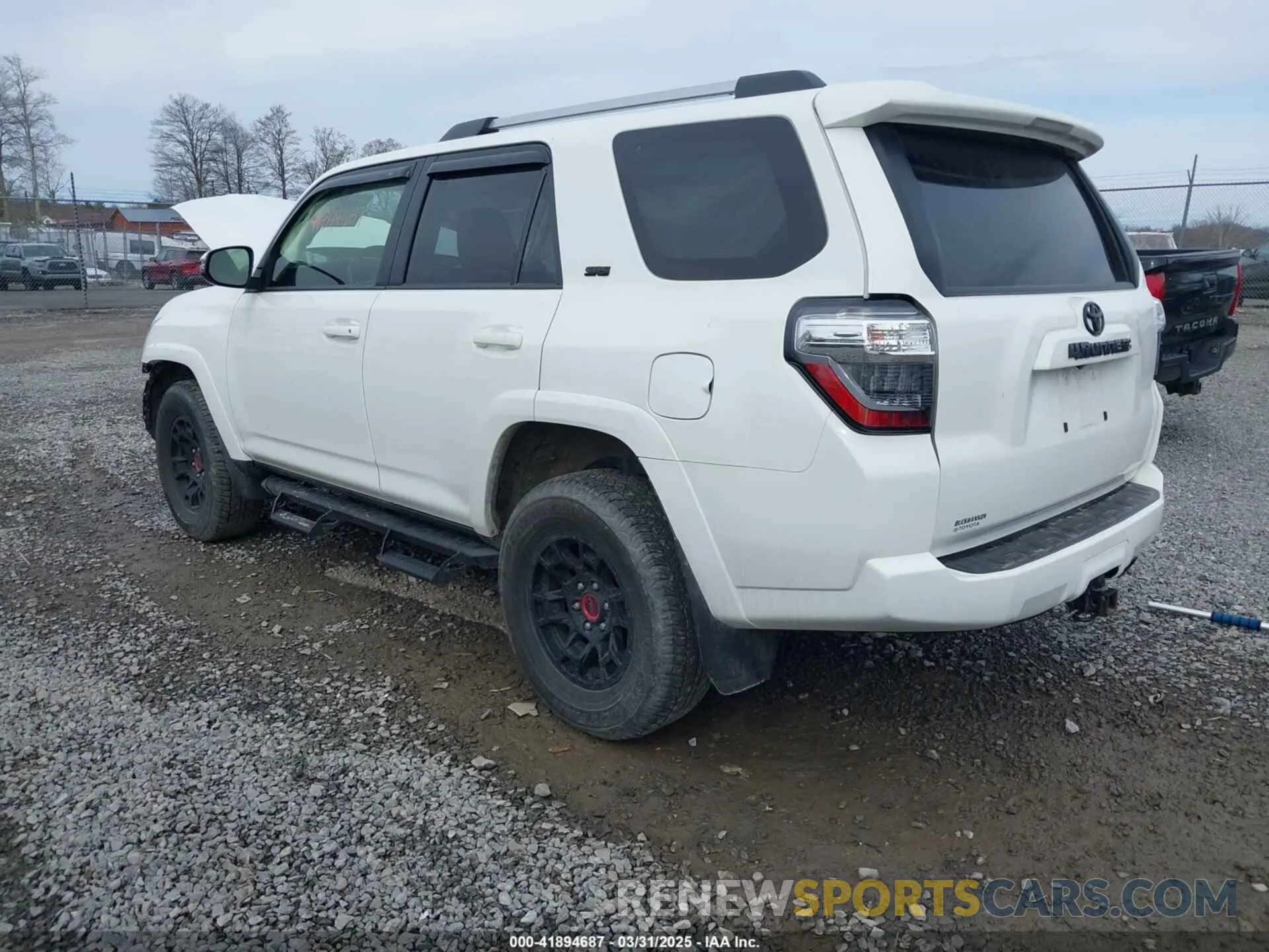3 Photograph of a damaged car JTENU5JRXP6127409 TOYOTA 4RUNNER 2023