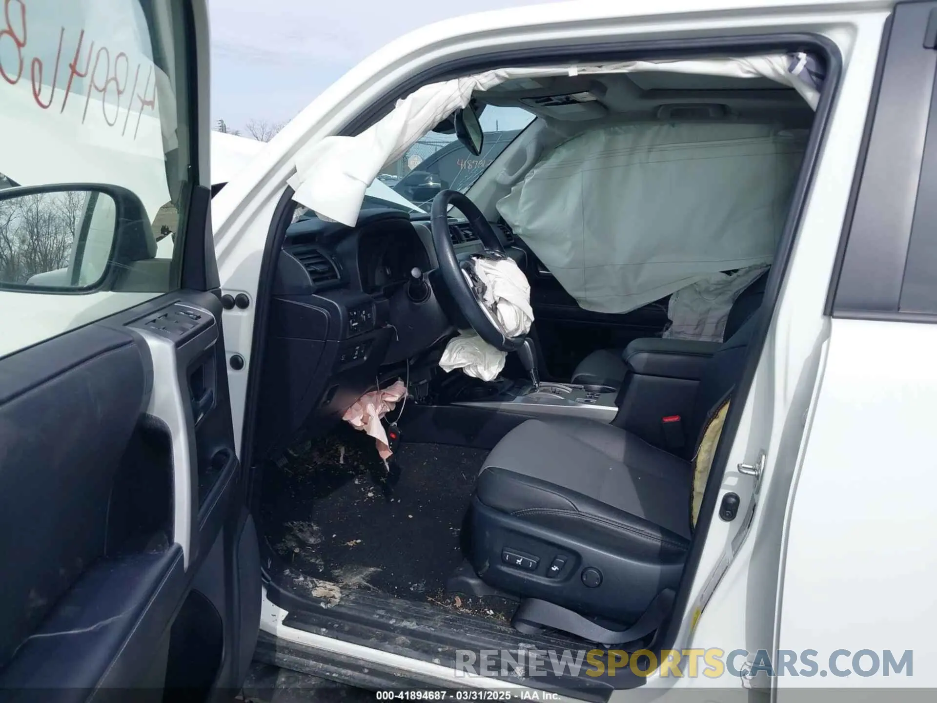 5 Photograph of a damaged car JTENU5JRXP6127409 TOYOTA 4RUNNER 2023