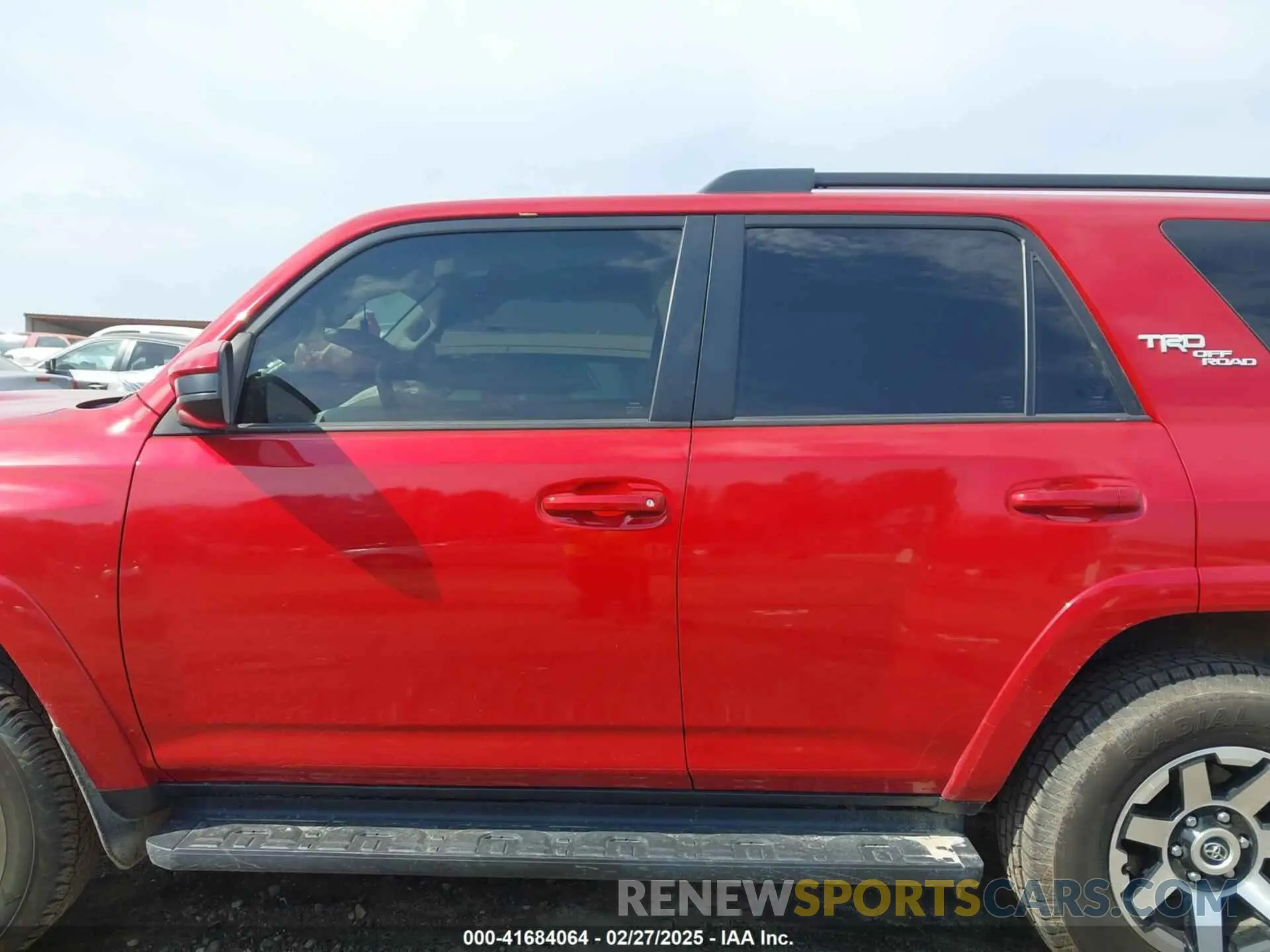 15 Photograph of a damaged car JTEPU5JR1P6134466 TOYOTA 4RUNNER 2023