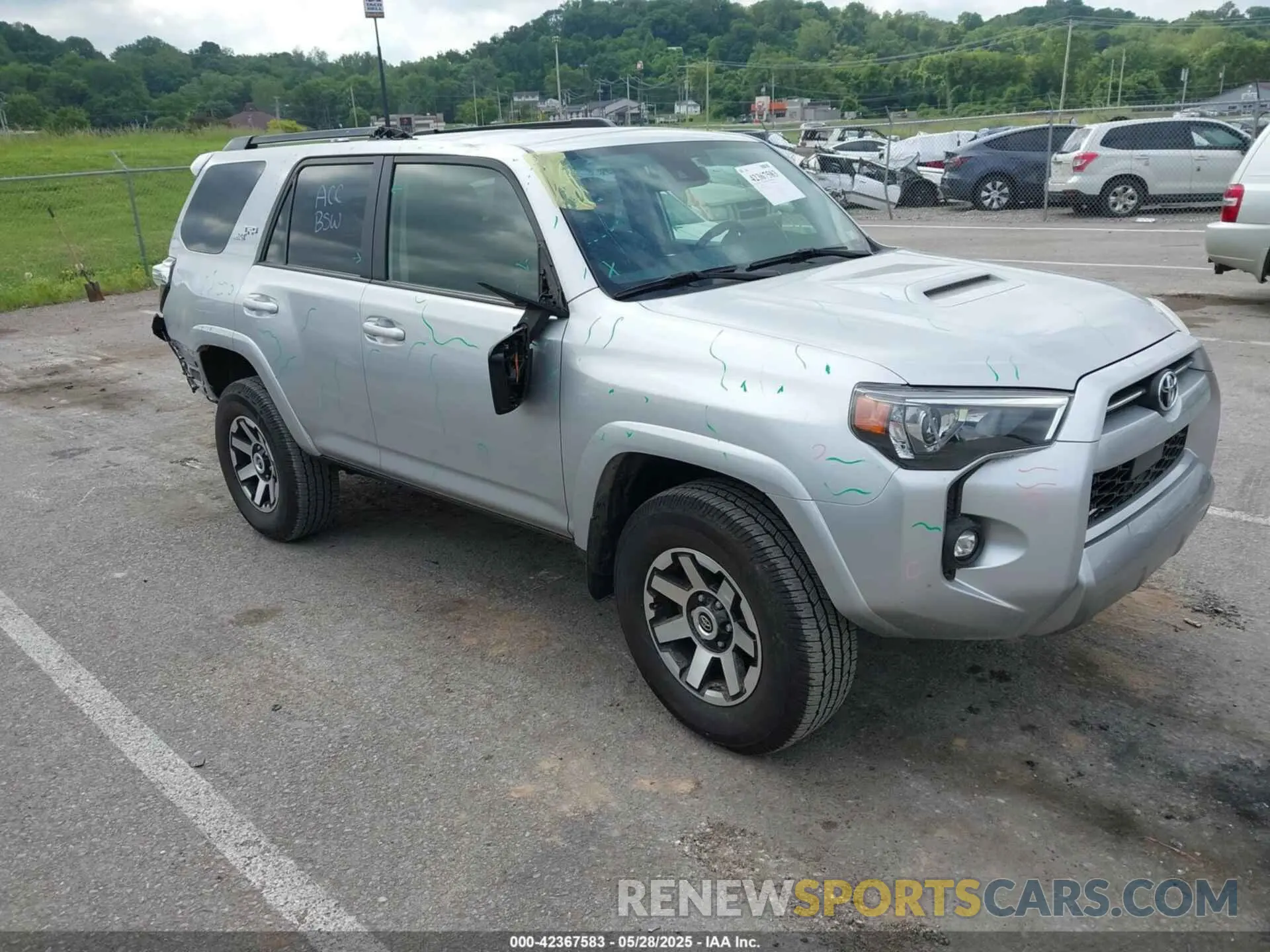 1 Photograph of a damaged car JTEPU5JR5P6123406 TOYOTA 4RUNNER 2023