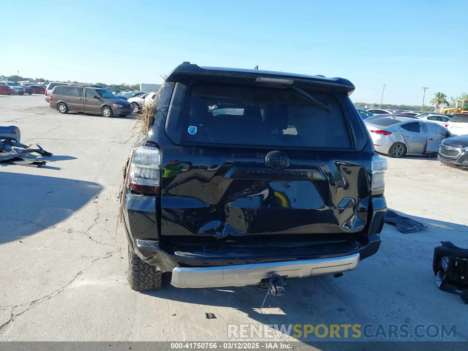 15 Photograph of a damaged car JTERU5JR1P6092244 TOYOTA 4RUNNER 2023