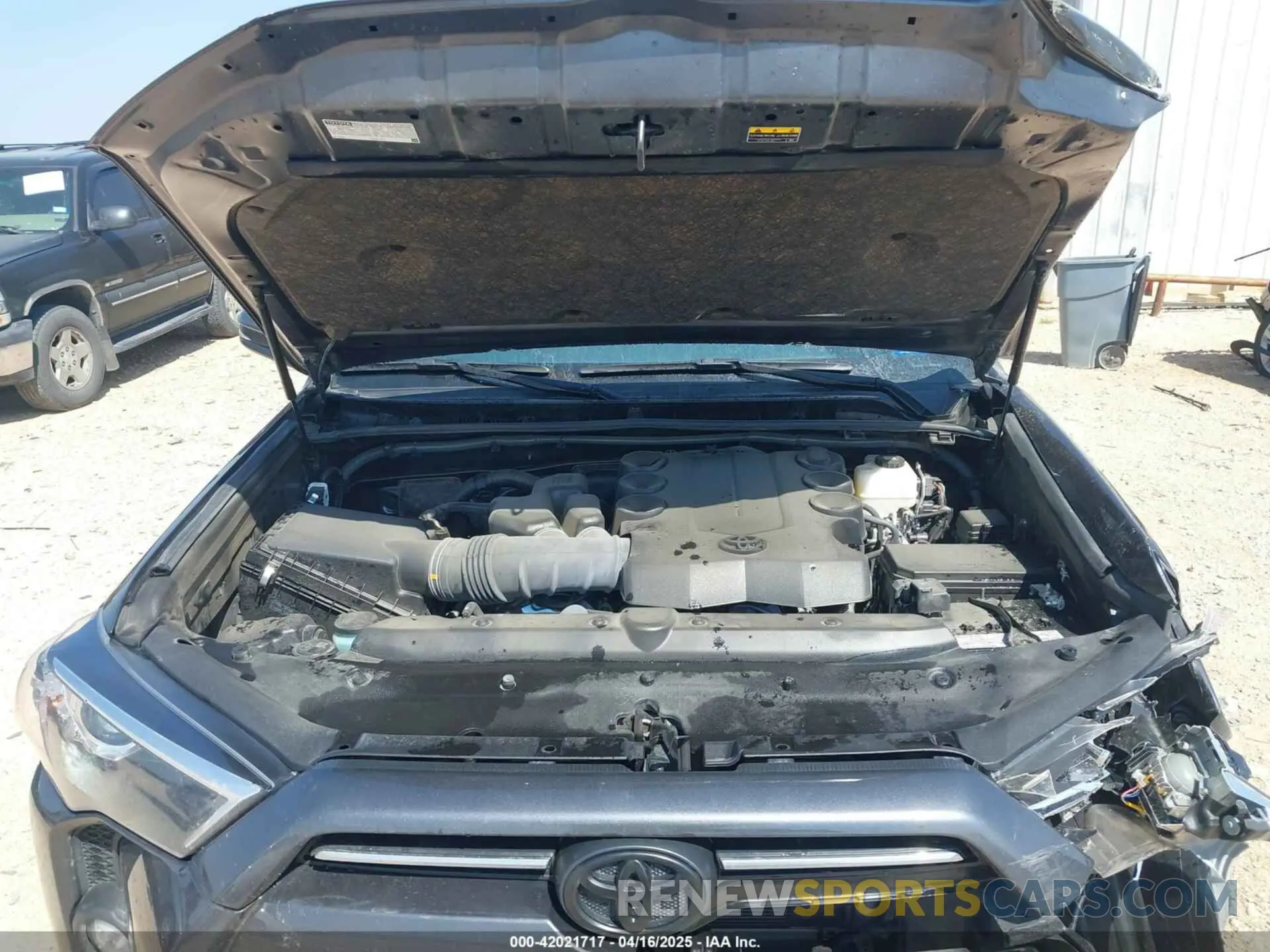 10 Photograph of a damaged car JTERU5JR1P6202743 TOYOTA 4RUNNER 2023