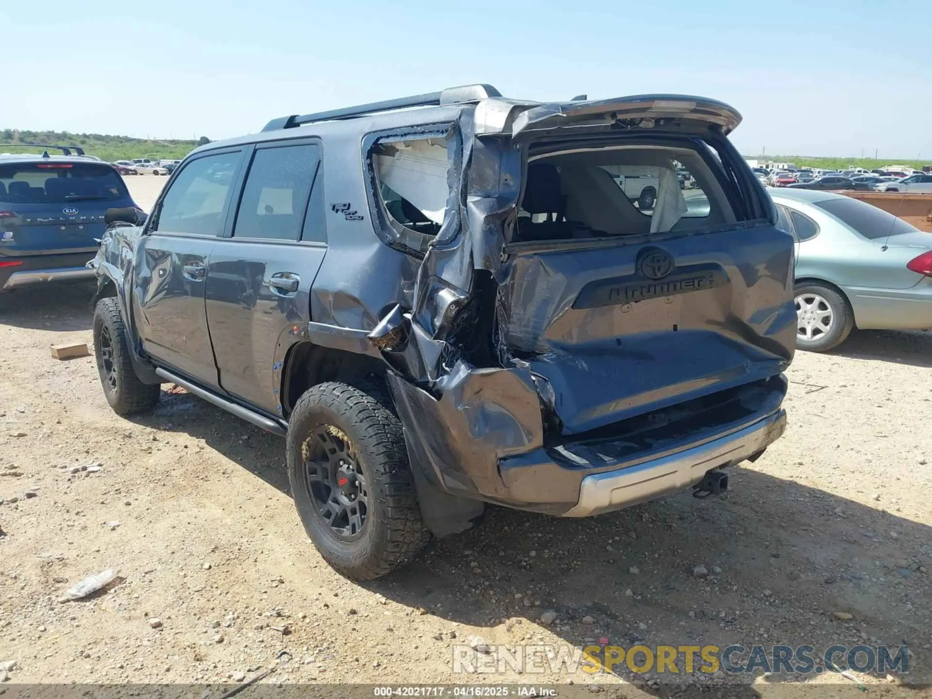 3 Photograph of a damaged car JTERU5JR1P6202743 TOYOTA 4RUNNER 2023