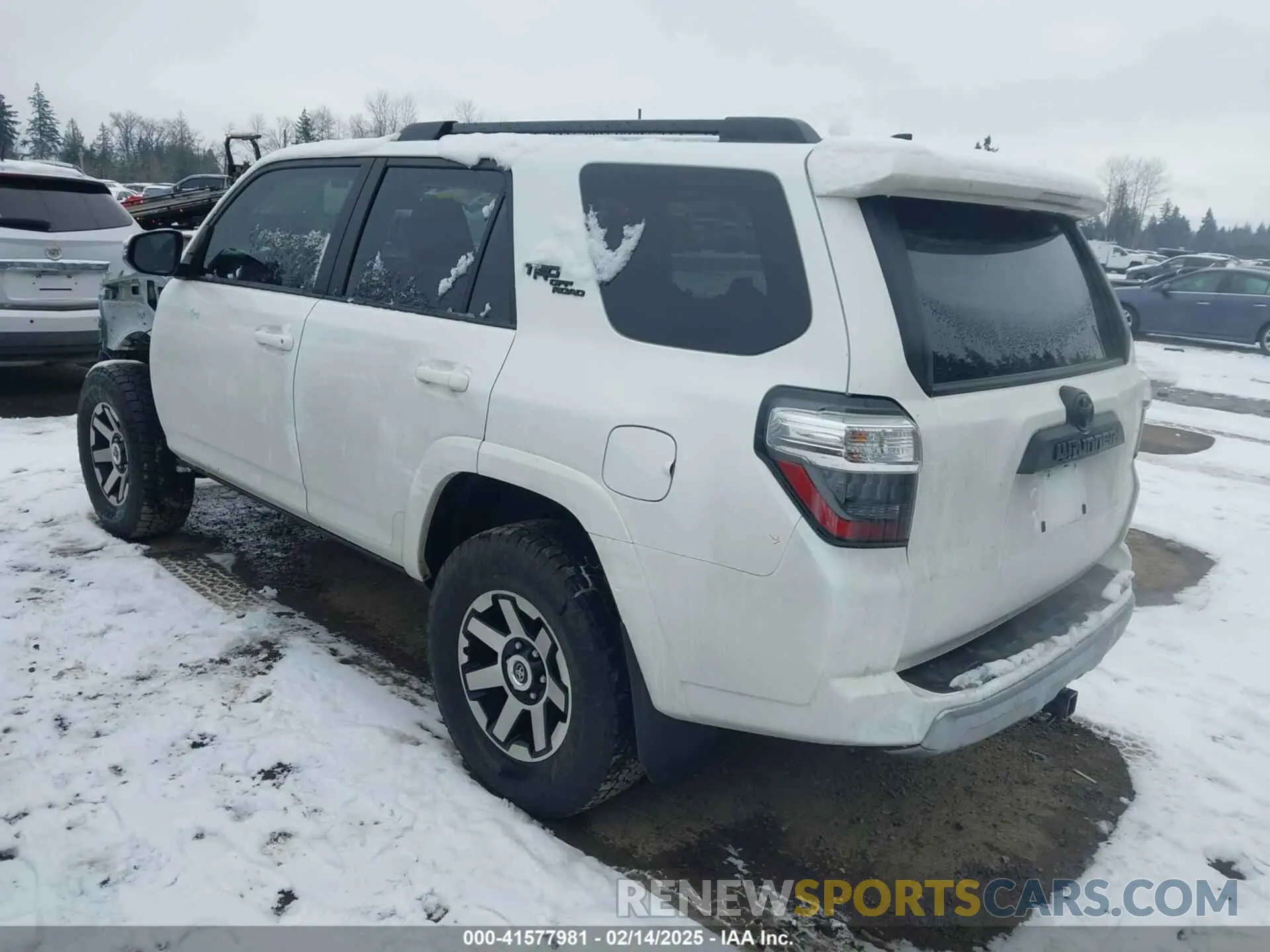 3 Photograph of a damaged car JTERU5JR2P6173804 TOYOTA 4RUNNER 2023