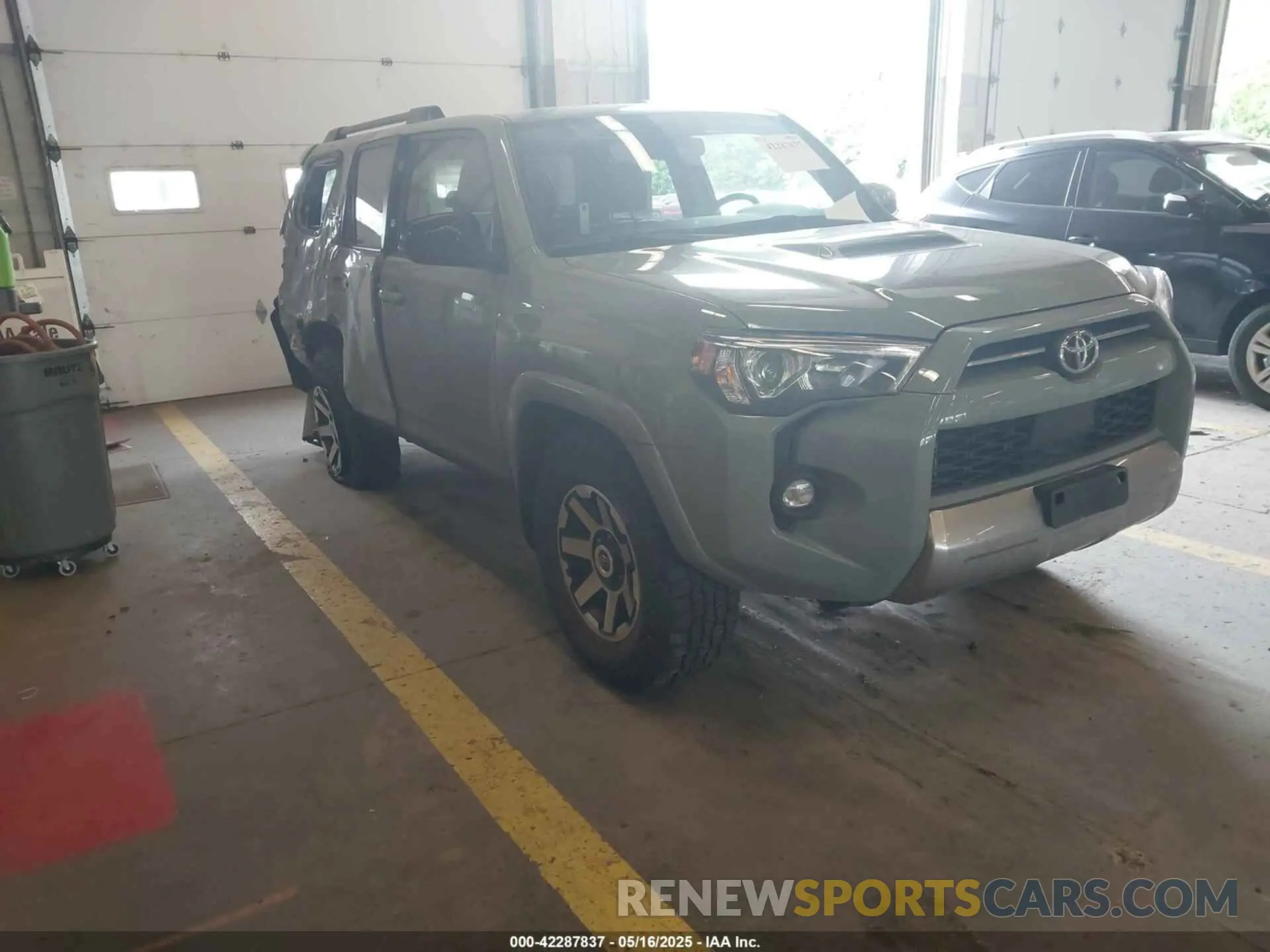 1 Photograph of a damaged car JTERU5JR5P6200817 TOYOTA 4RUNNER 2023