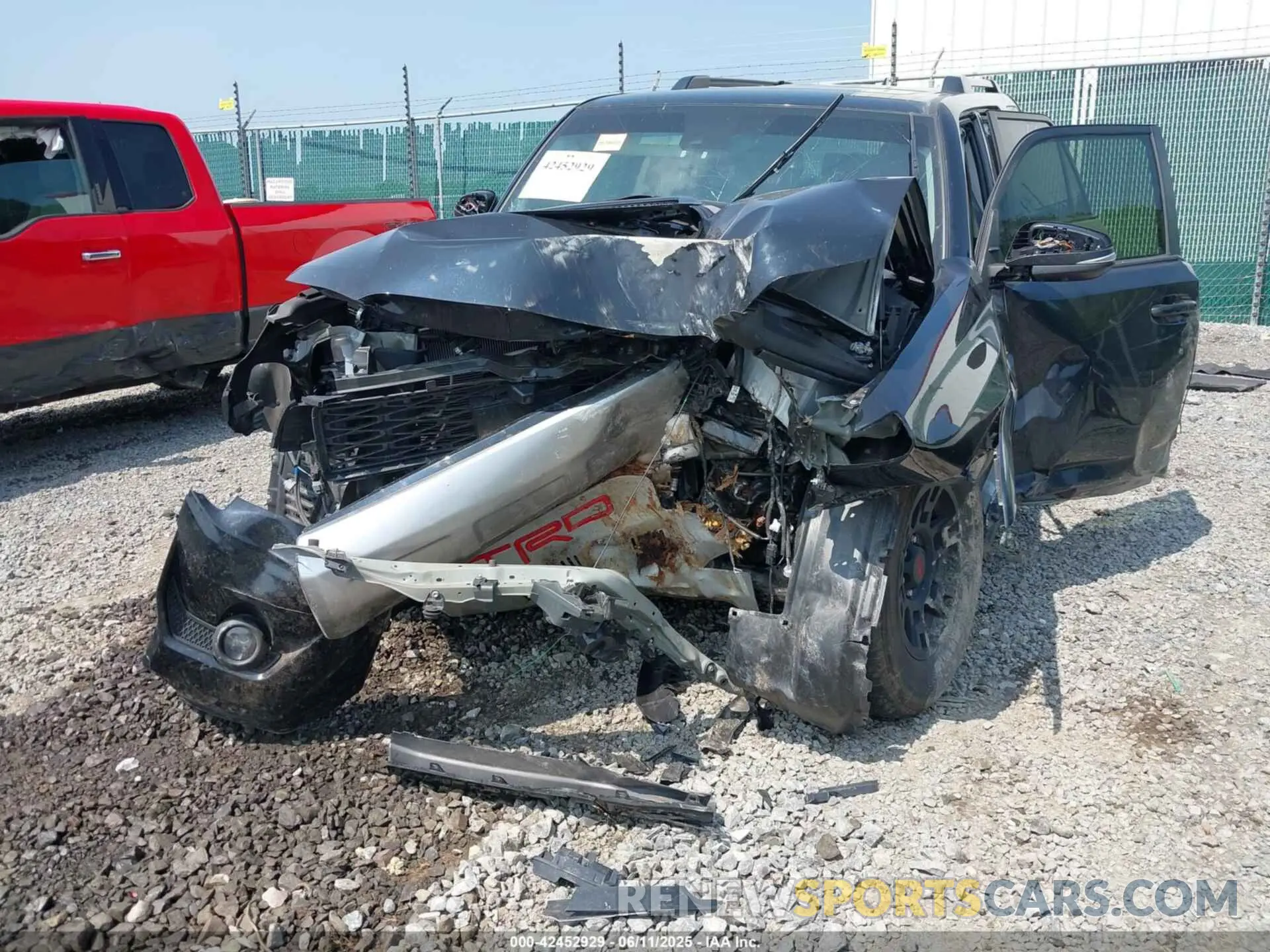 6 Photograph of a damaged car JTERU5JR6P6160165 TOYOTA 4RUNNER 2023