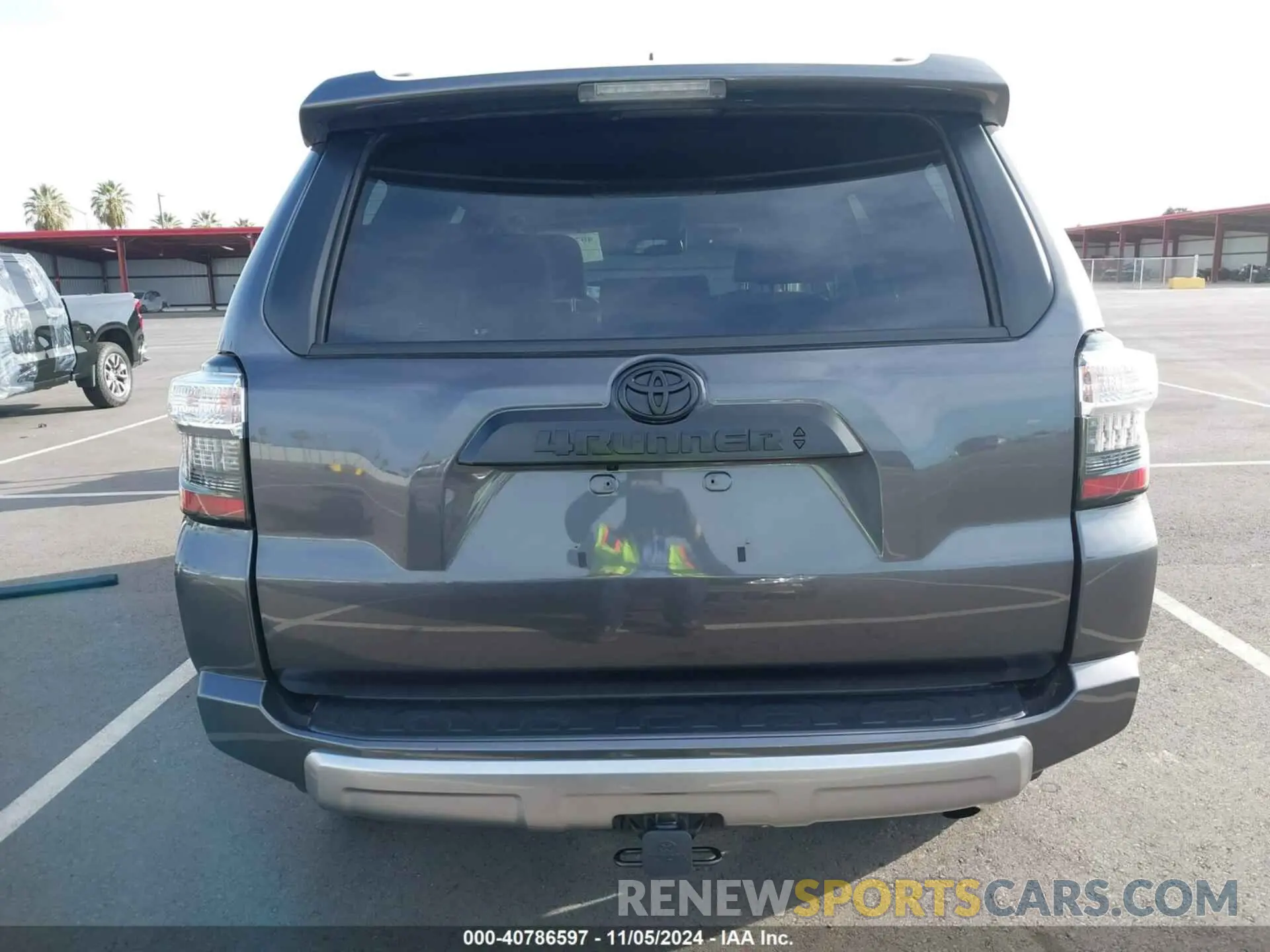 16 Photograph of a damaged car JTERU5JR7P6156495 TOYOTA 4RUNNER 2023