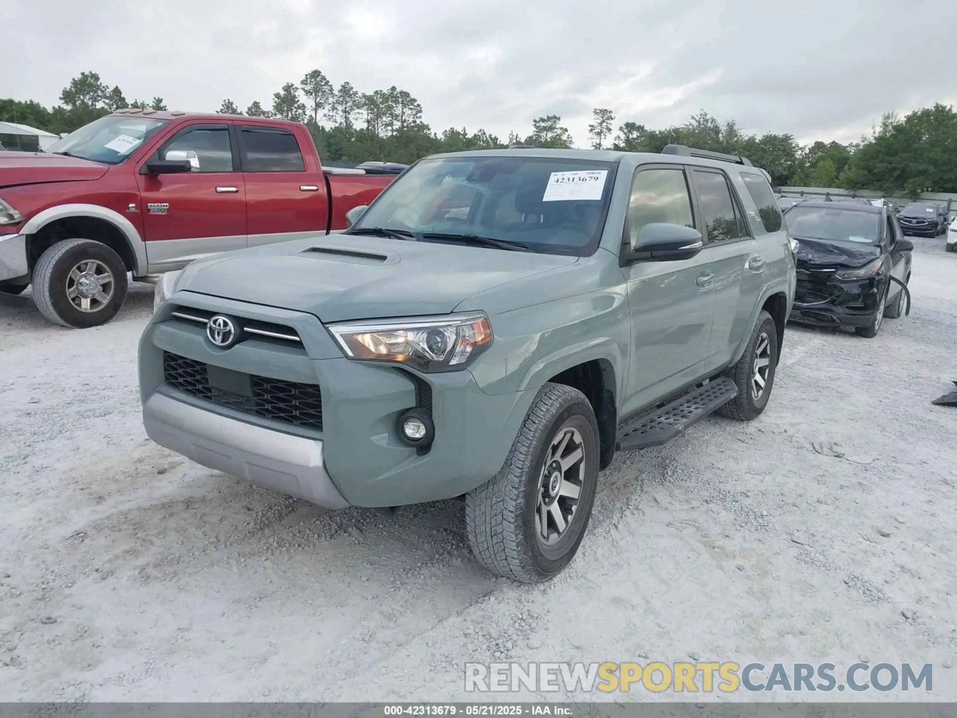 2 Photograph of a damaged car JTERU5JR9P6154439 TOYOTA 4RUNNER 2023