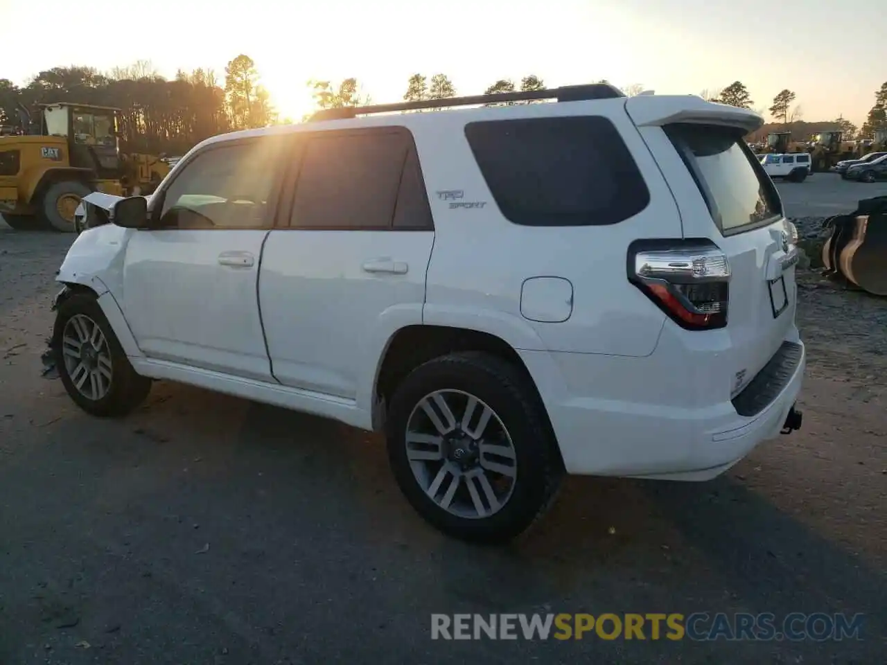 2 Photograph of a damaged car JTEAU5JR2R5305577 TOYOTA 4RUNNER 2024