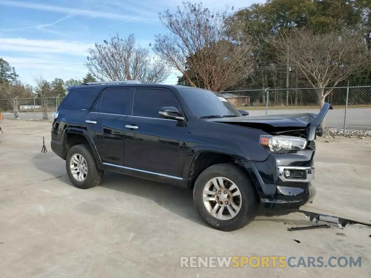 4 Photograph of a damaged car JTEDU5JR8R5312353 TOYOTA 4RUNNER 2024
