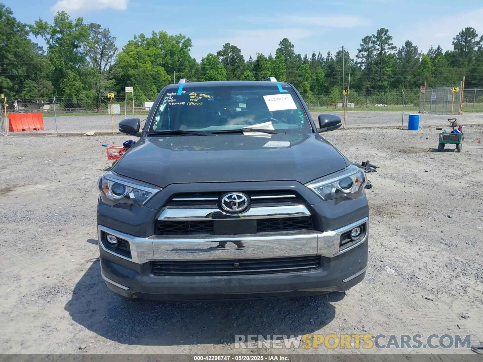 13 Photograph of a damaged car JTEDU5JR9R5306609 TOYOTA 4RUNNER 2024