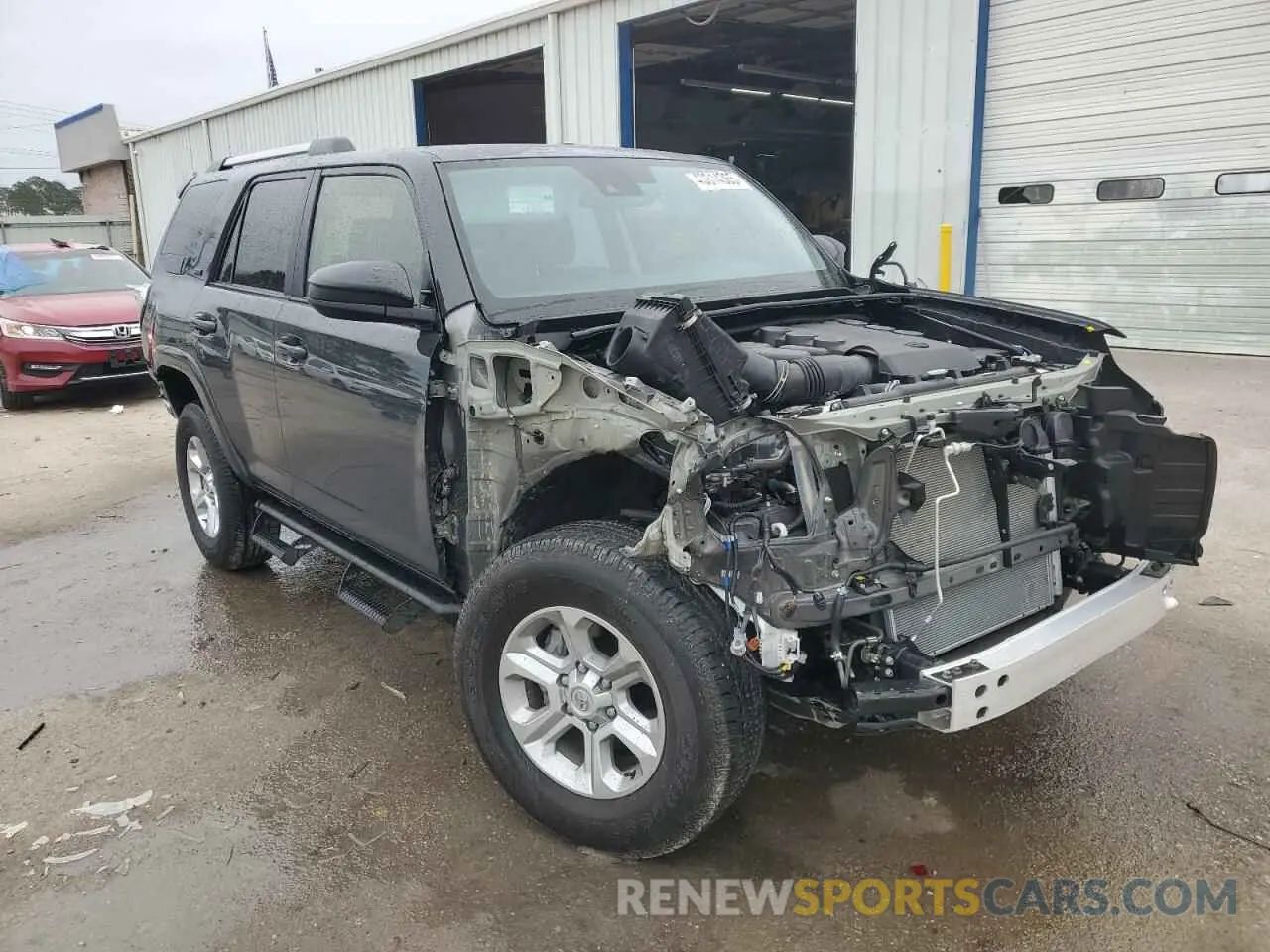 4 Photograph of a damaged car JTEEU5JR1R5314997 TOYOTA 4RUNNER 2024