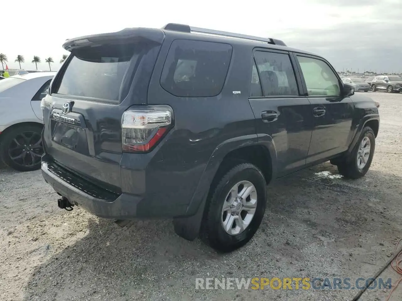 3 Photograph of a damaged car JTEEU5JR2R5306312 TOYOTA 4RUNNER 2024