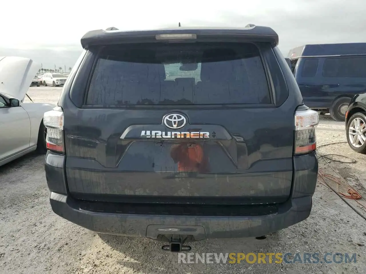 6 Photograph of a damaged car JTEEU5JR2R5306312 TOYOTA 4RUNNER 2024
