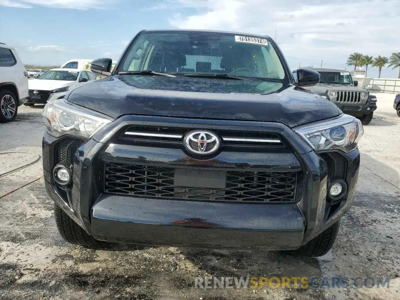 5 Photograph of a damaged car JTEEU5JR2R5307685 TOYOTA 4RUNNER 2024