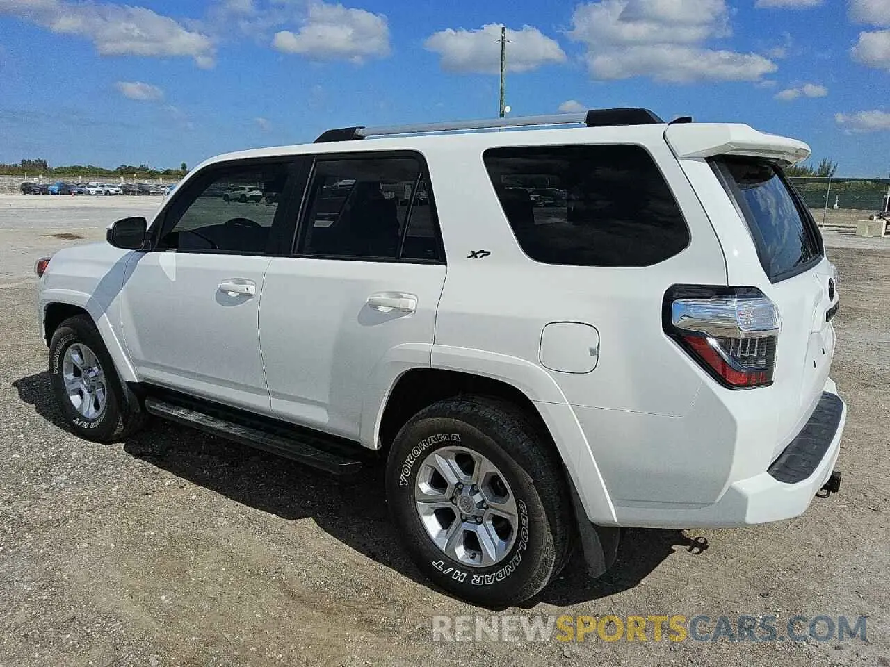 2 Photograph of a damaged car JTEEU5JR2R5314992 TOYOTA 4RUNNER 2024