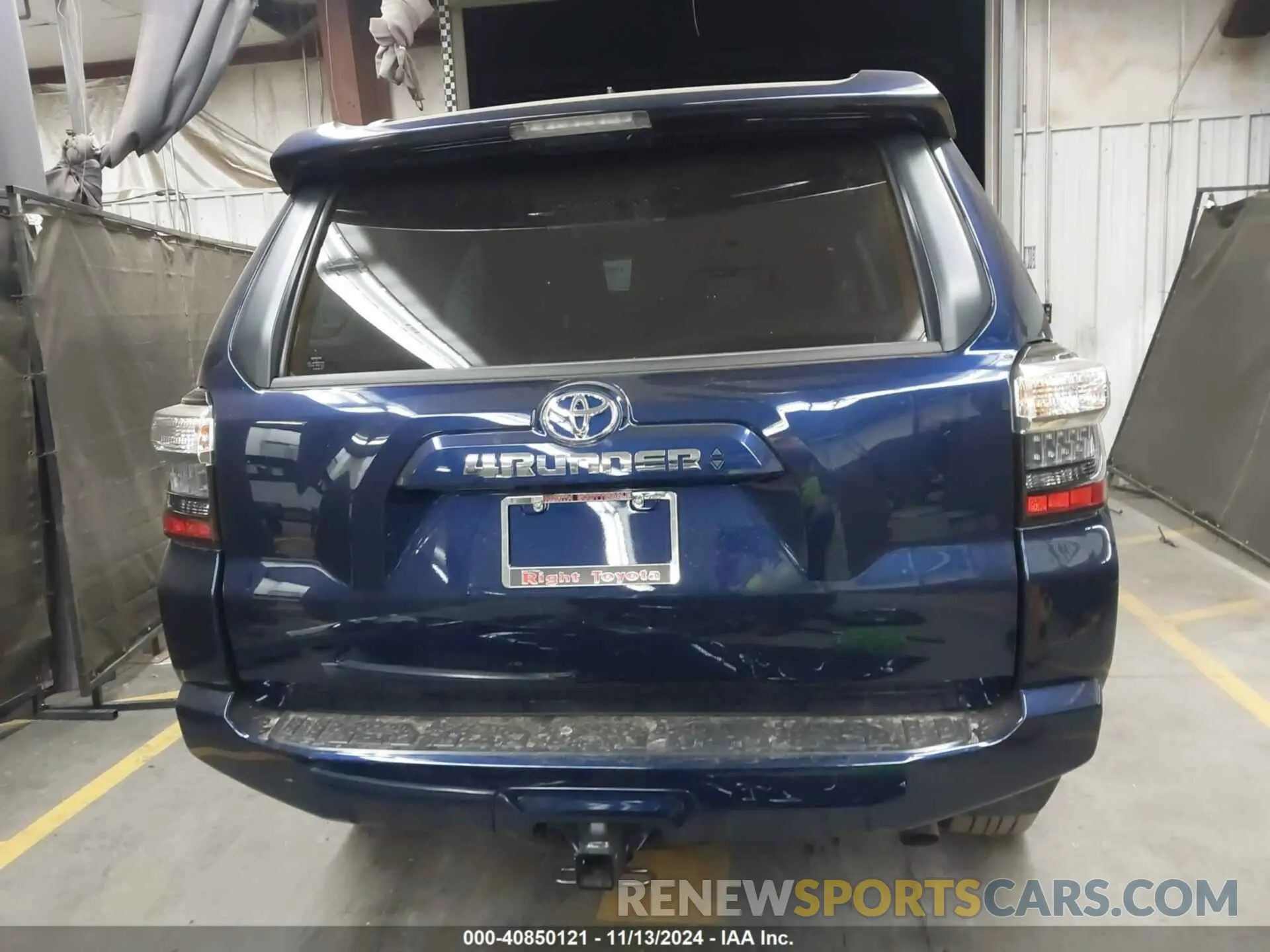 17 Photograph of a damaged car JTEEU5JR3R5316203 TOYOTA 4RUNNER 2024