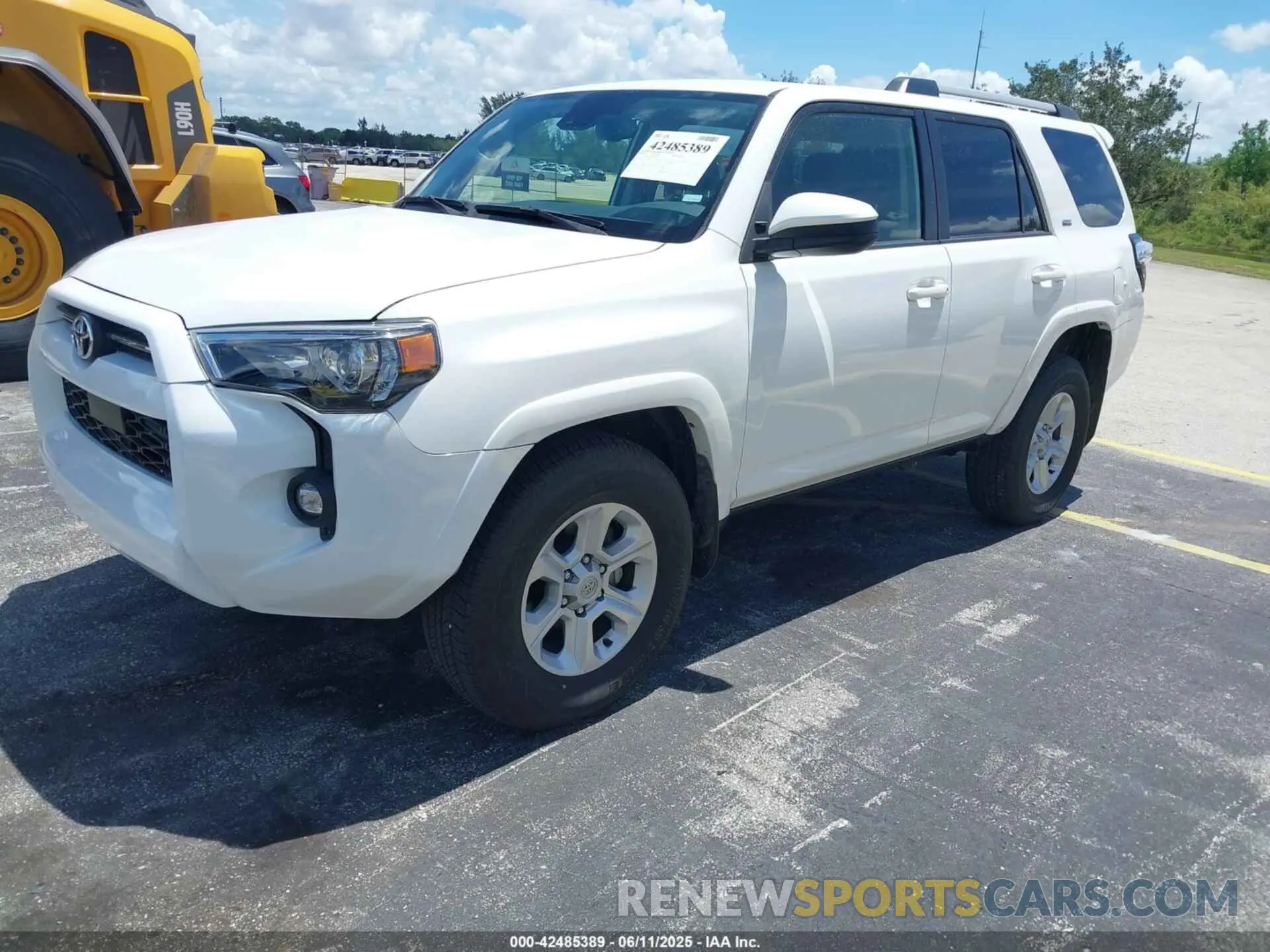2 Photograph of a damaged car JTEEU5JR6R5310976 TOYOTA 4RUNNER 2024