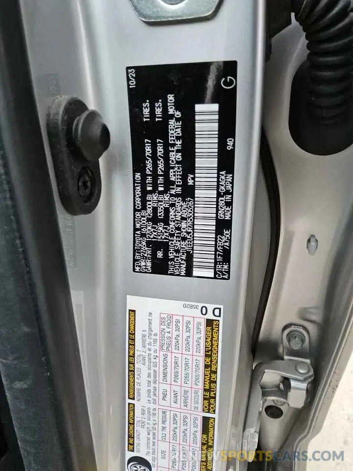 13 Photograph of a damaged car JTEEU5JR7R5305267 TOYOTA 4RUNNER 2024