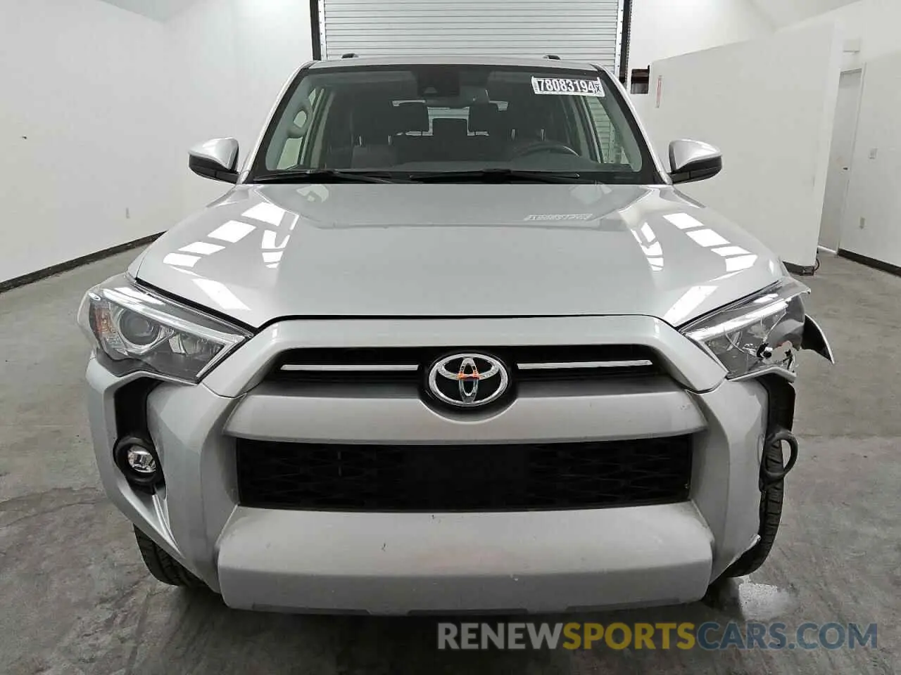 5 Photograph of a damaged car JTEEU5JR7R5305267 TOYOTA 4RUNNER 2024