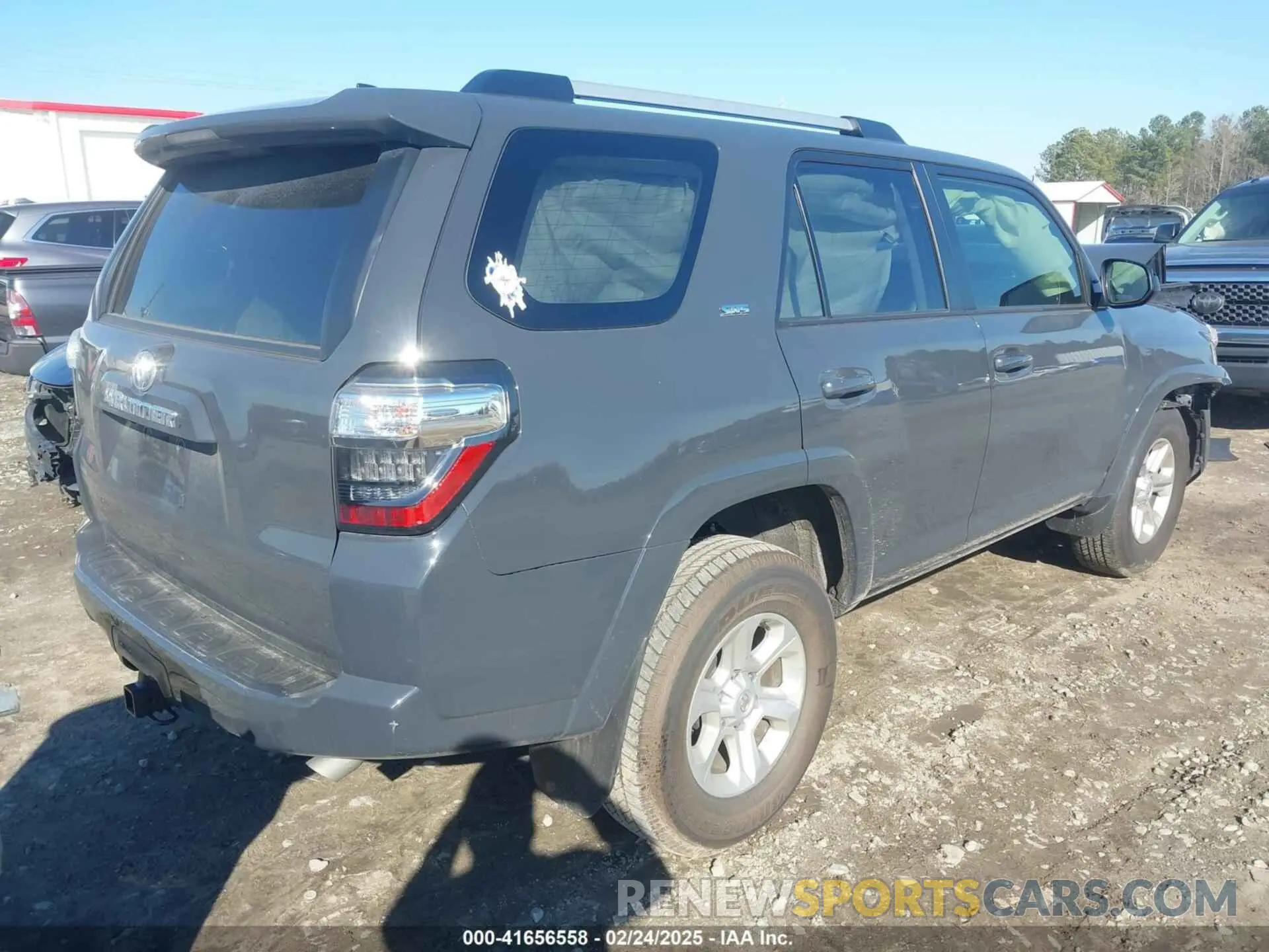 4 Photograph of a damaged car JTEEU5JRXR5316327 TOYOTA 4RUNNER 2024