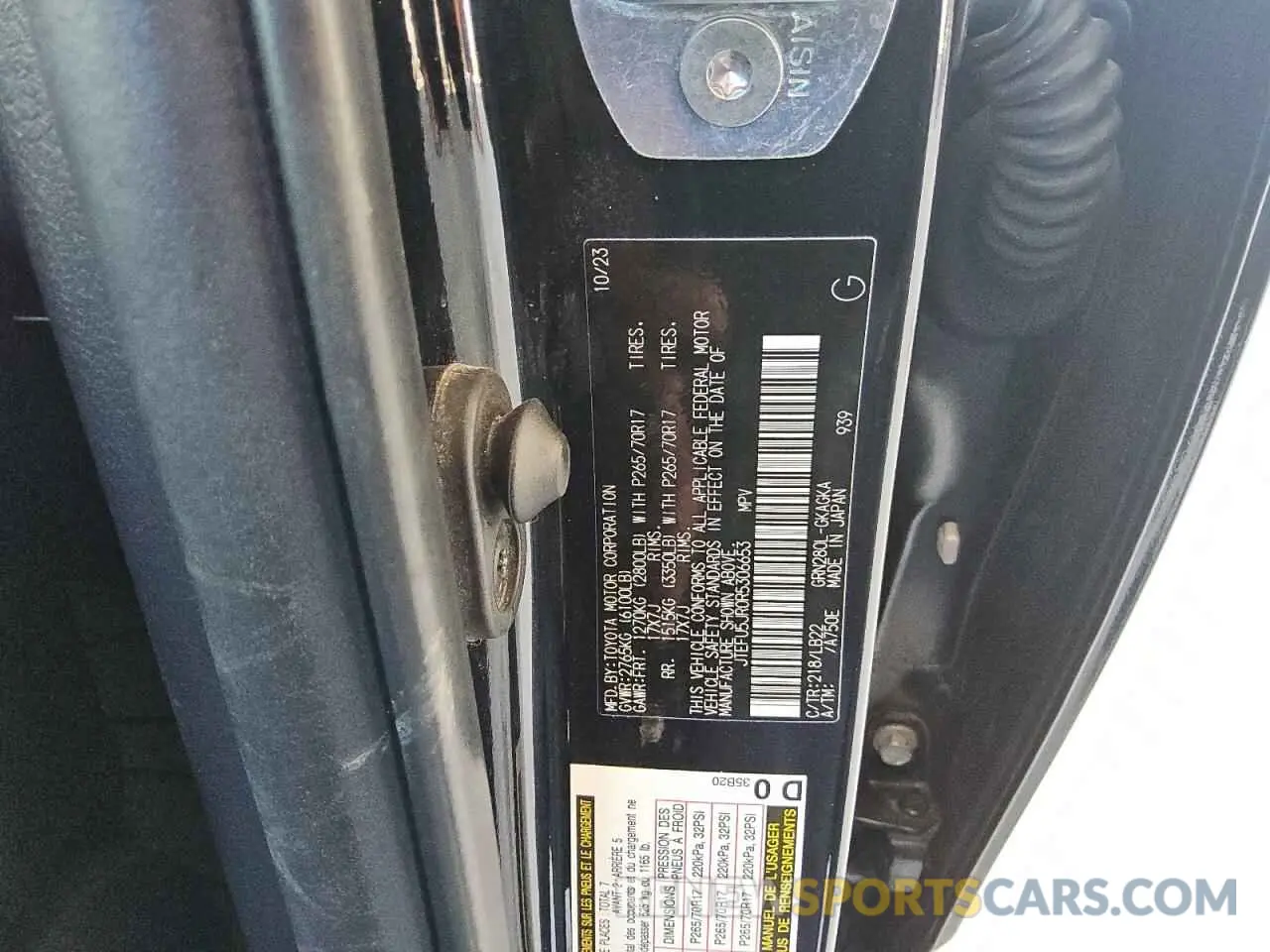 13 Photograph of a damaged car JTEFU5JR0R5306653 TOYOTA 4RUNNER 2024