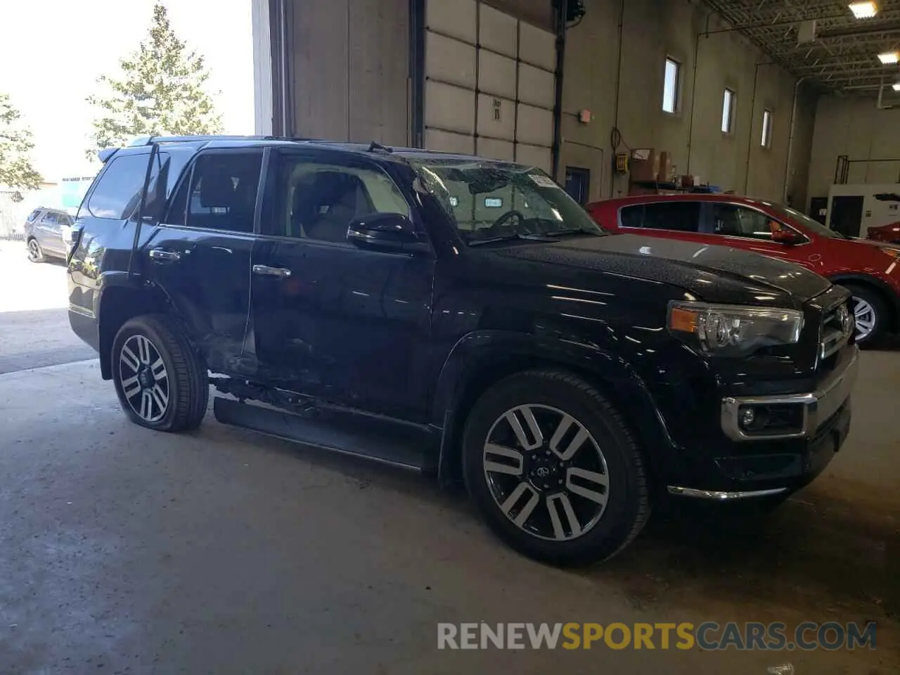 4 Photograph of a damaged car JTEKU5JR0R6277969 TOYOTA 4RUNNER 2024