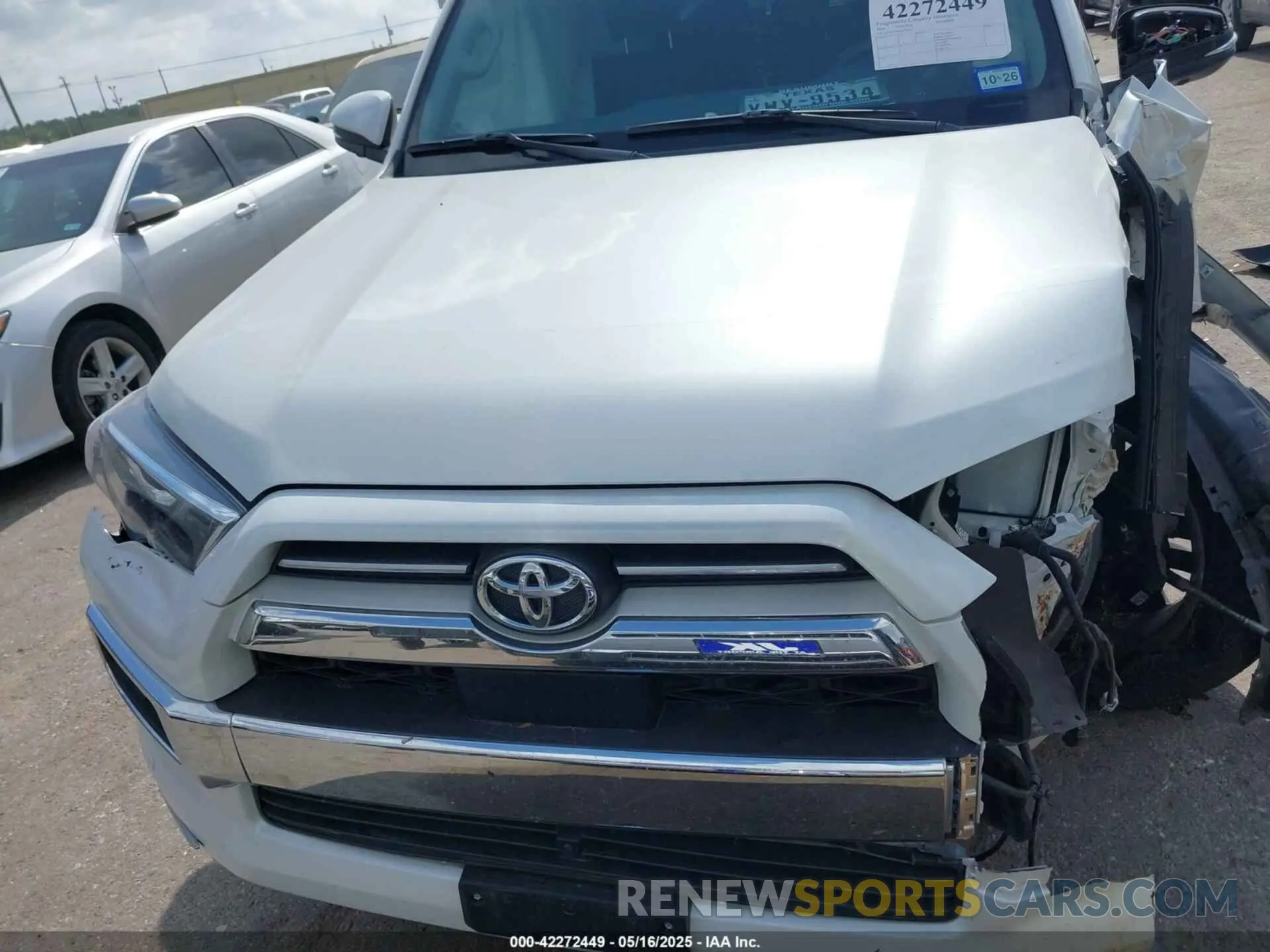 12 Photograph of a damaged car JTEKU5JR2R6303259 TOYOTA 4RUNNER 2024