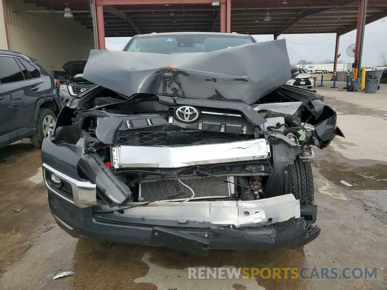 5 Photograph of a damaged car JTEKU5JR4R6264853 TOYOTA 4RUNNER 2024