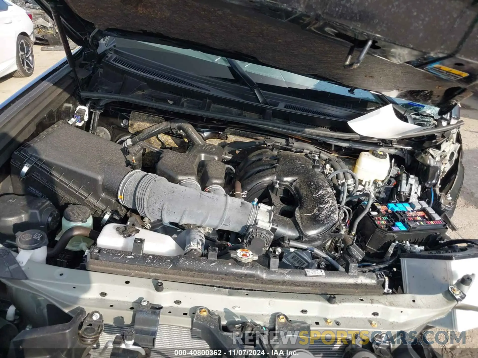 10 Photograph of a damaged car JTEKU5JR5R6242439 TOYOTA 4RUNNER 2024