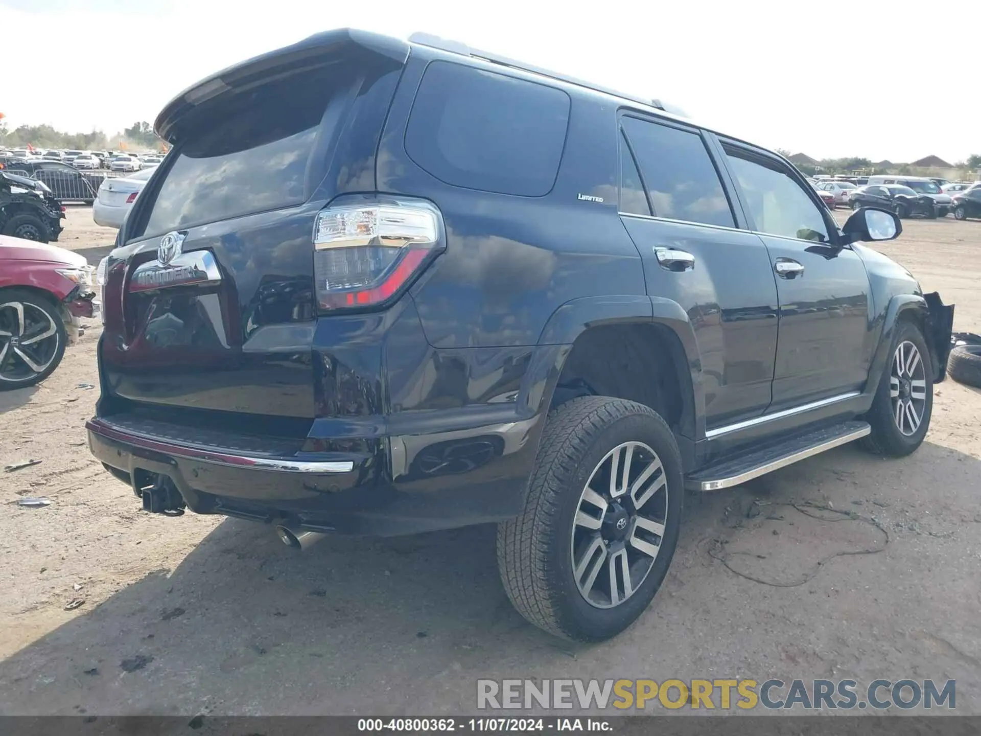 4 Photograph of a damaged car JTEKU5JR5R6242439 TOYOTA 4RUNNER 2024