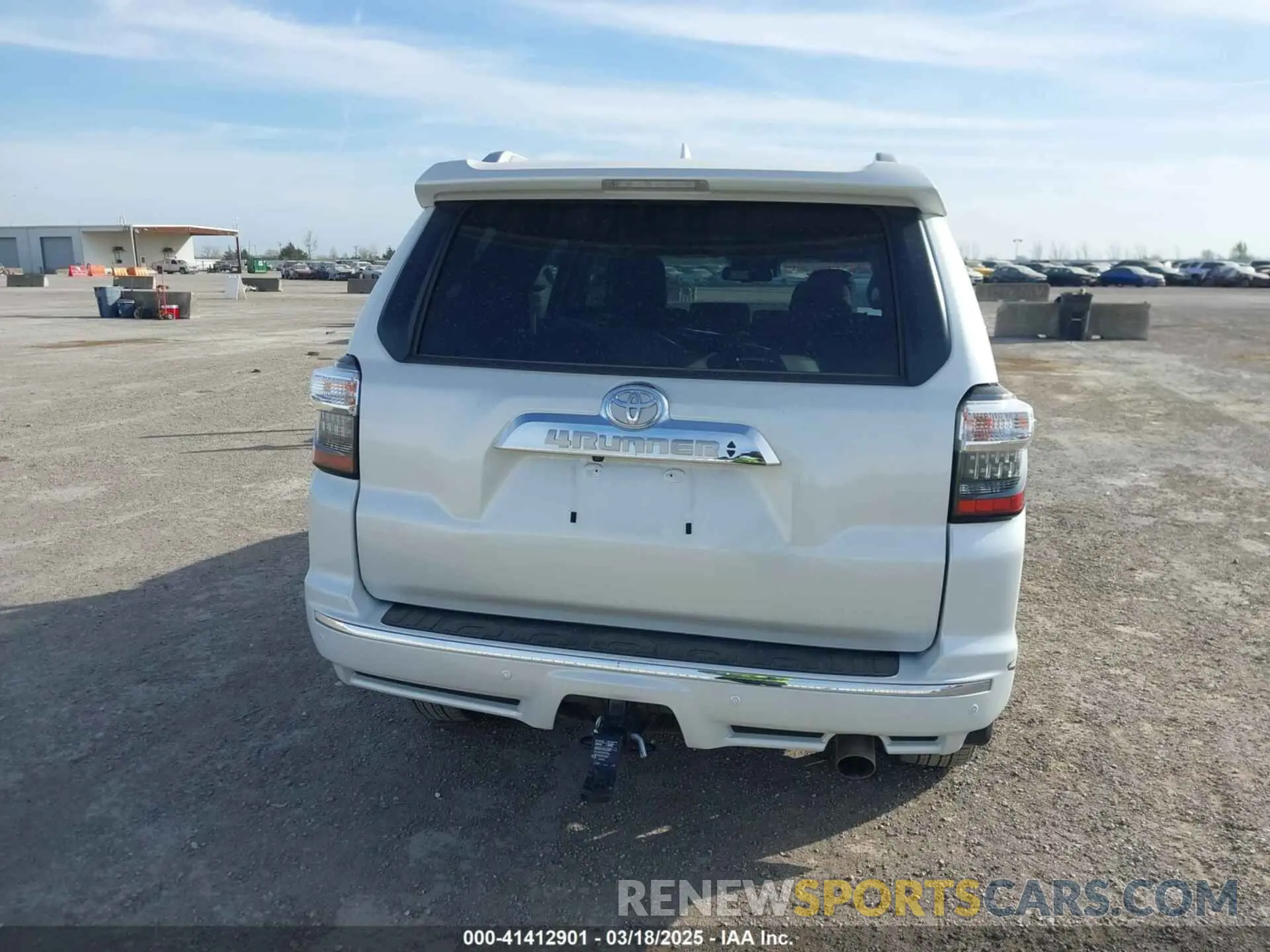 17 Photograph of a damaged car JTEKU5JR5R6243512 TOYOTA 4RUNNER 2024