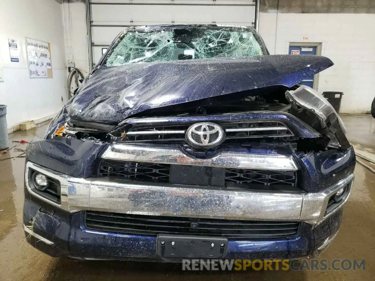 5 Photograph of a damaged car JTEKU5JR6R6242496 TOYOTA 4RUNNER 2024