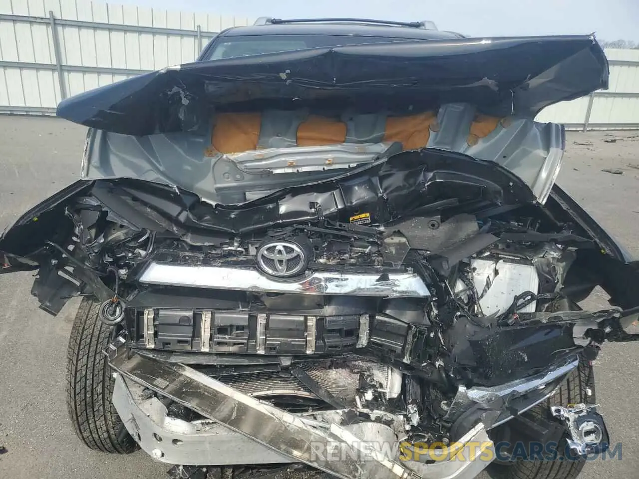 12 Photograph of a damaged car JTEKU5JR7R6236528 TOYOTA 4RUNNER 2024