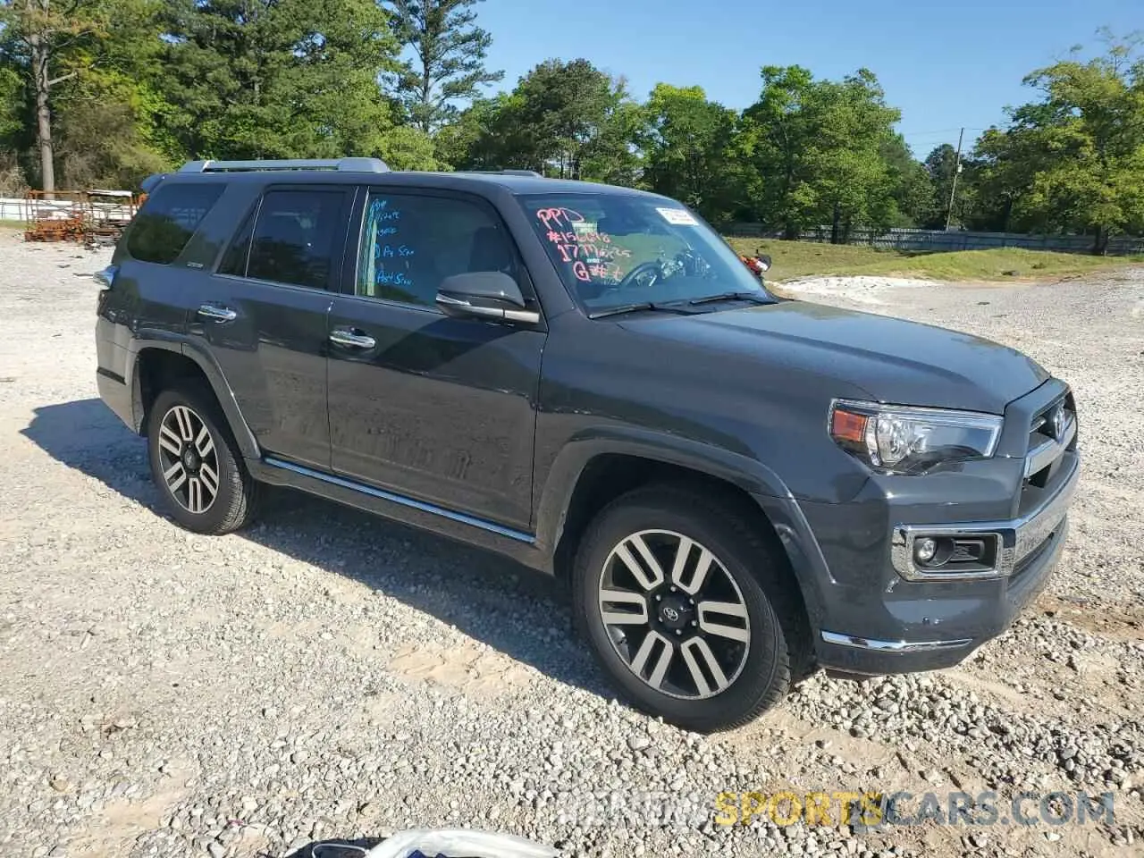 4 Photograph of a damaged car JTEKU5JR7R6293442 TOYOTA 4RUNNER 2024