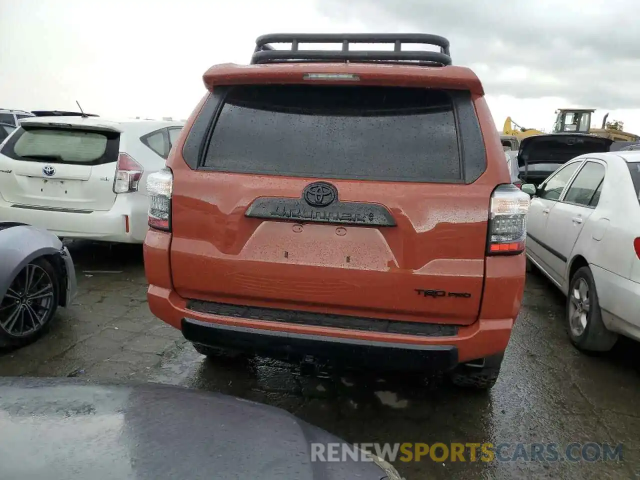 6 Photograph of a damaged car JTELU5JR3R6223201 TOYOTA 4RUNNER 2024