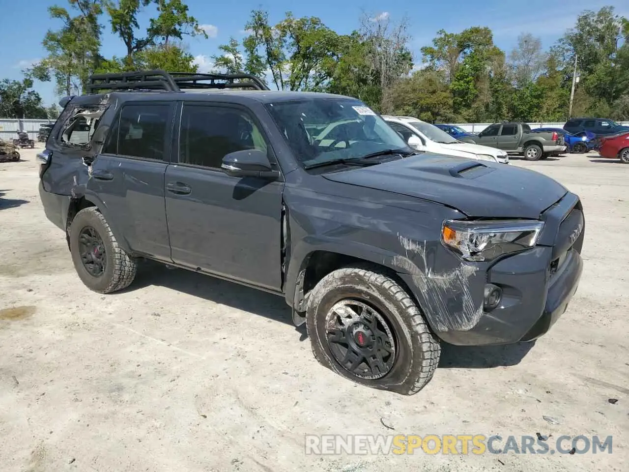 4 Photograph of a damaged car JTELU5JR3R6258627 TOYOTA 4RUNNER 2024